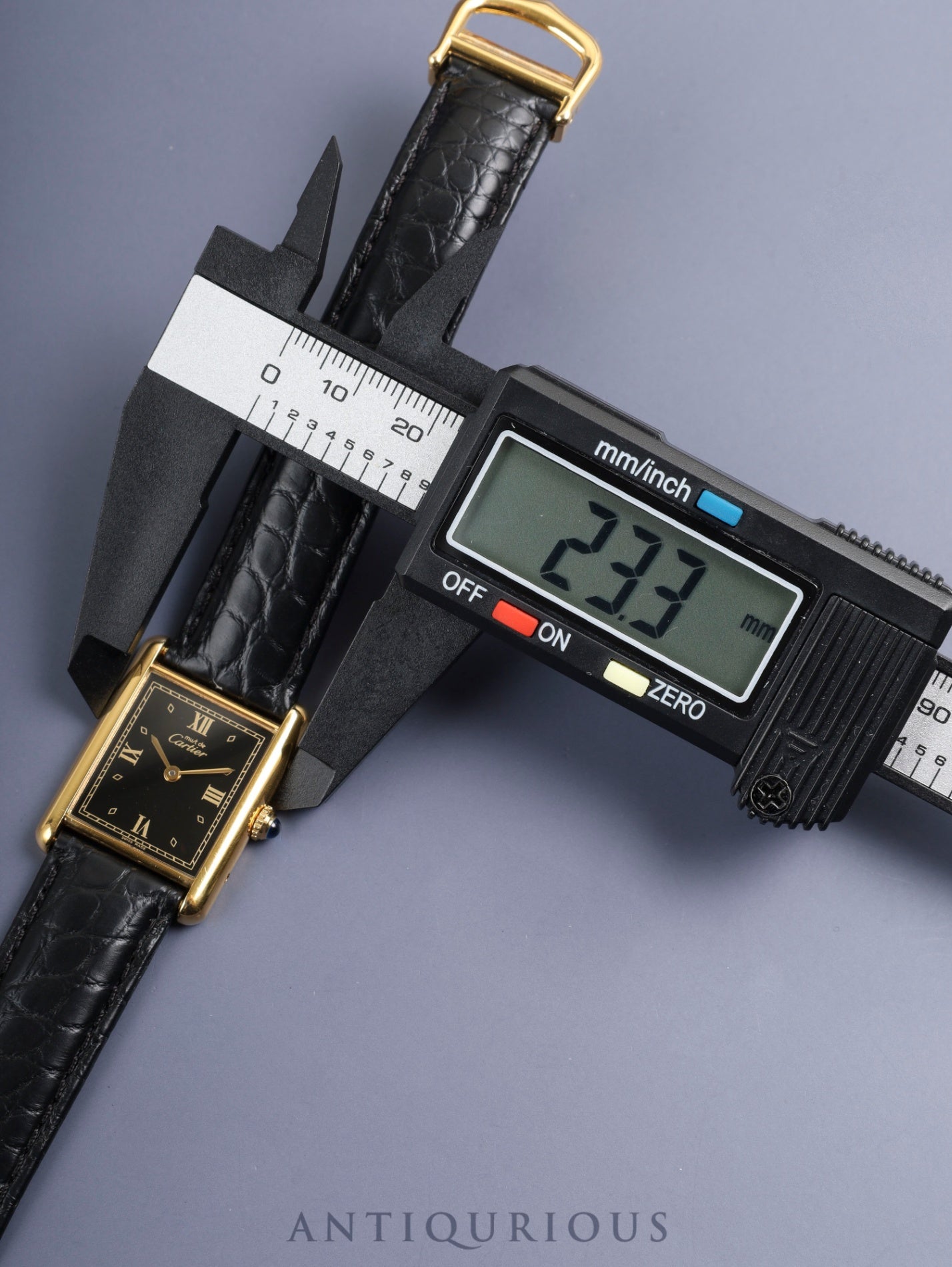 カルティエ マストタンク LM 590005 クォーツ SV925 革 純正Dバックル（GP） ブラック飛びローマン文字盤（SWISS MADE表記）  カルティエブティックにてコンプリートサービス済み