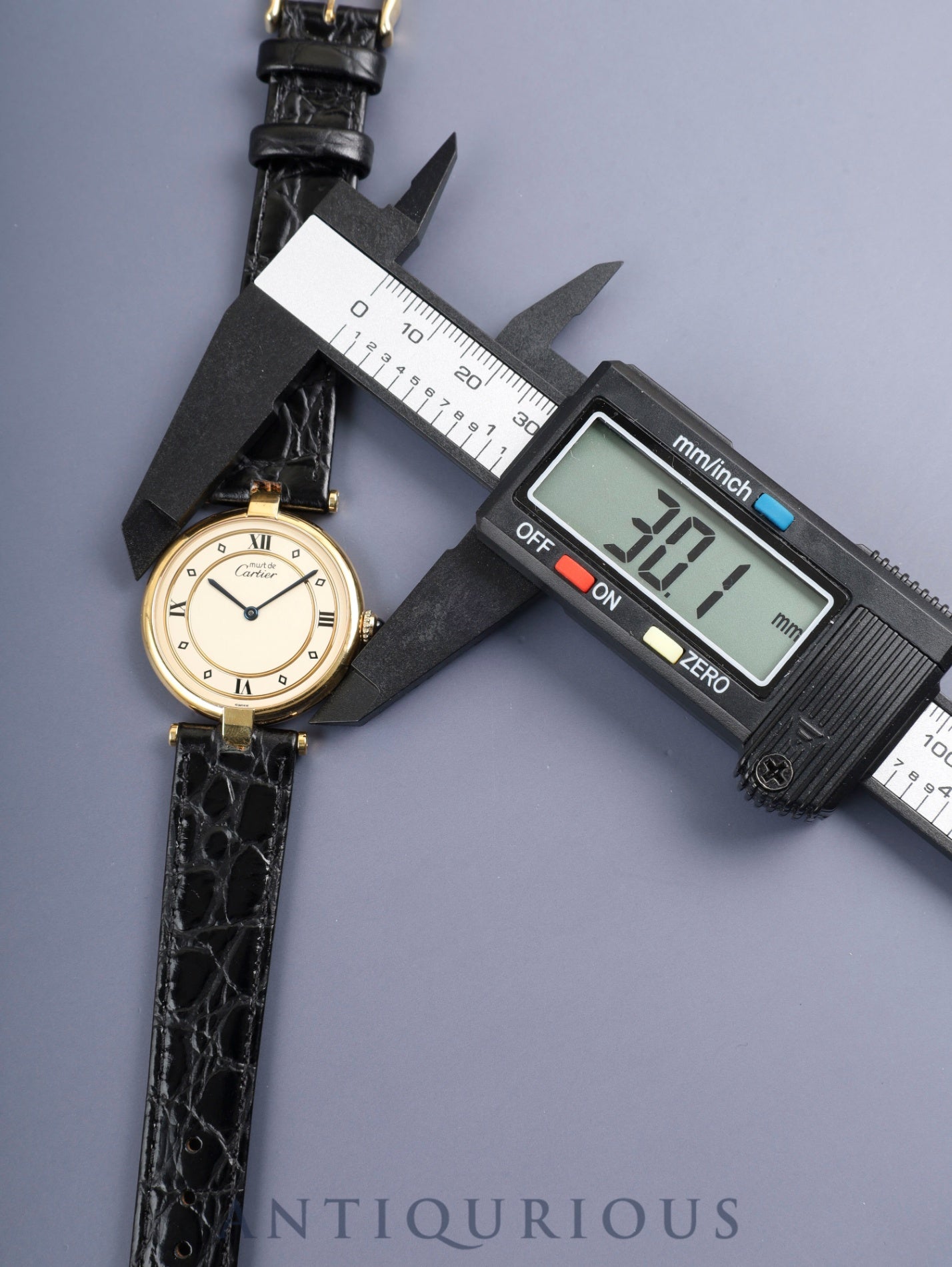 Cartier Must Vendôme VLC LM 590003 Quartz SV925 Leather Original pin buckle (GP) Ivory 4-point Roman dial, complete service at Cartier boutique