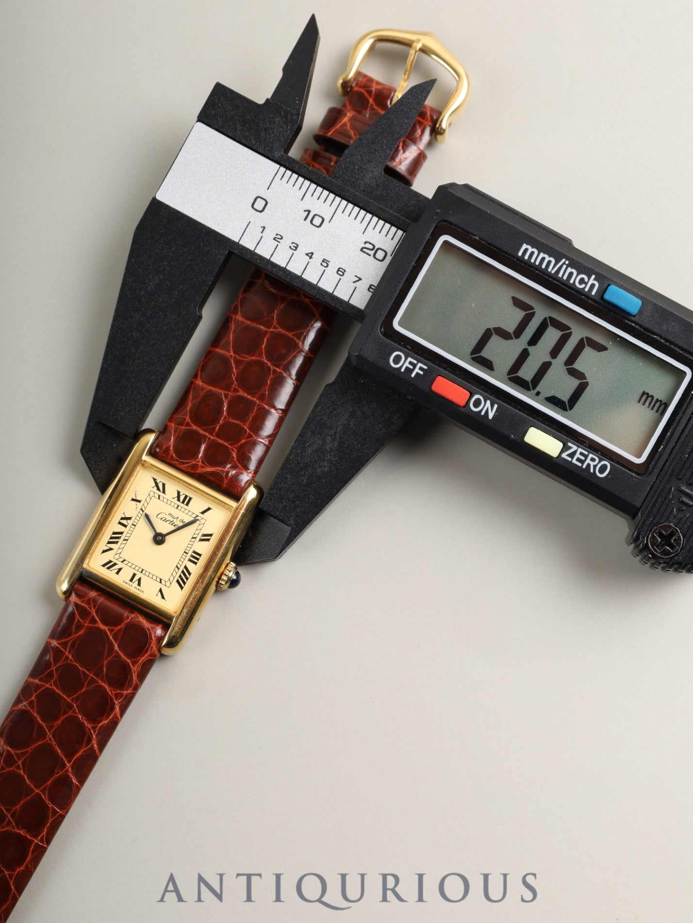 カルティエ マストタンク SM 手巻き Cal.78-1 SV925 革 純正尾錠（GP）アイボリーローマン文字盤（SWISS MADE表記 ）オーバーホール済み