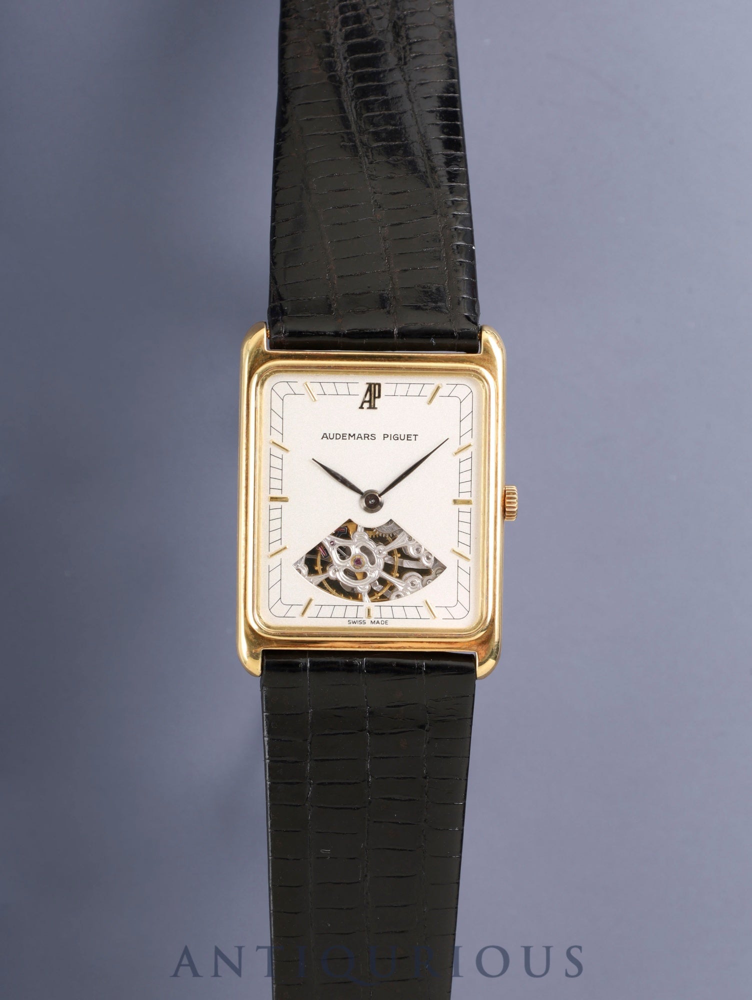 オーデマ・ピゲ スクエアケース 手巻き Cal.2003/2 750YG 革 純正尾錠