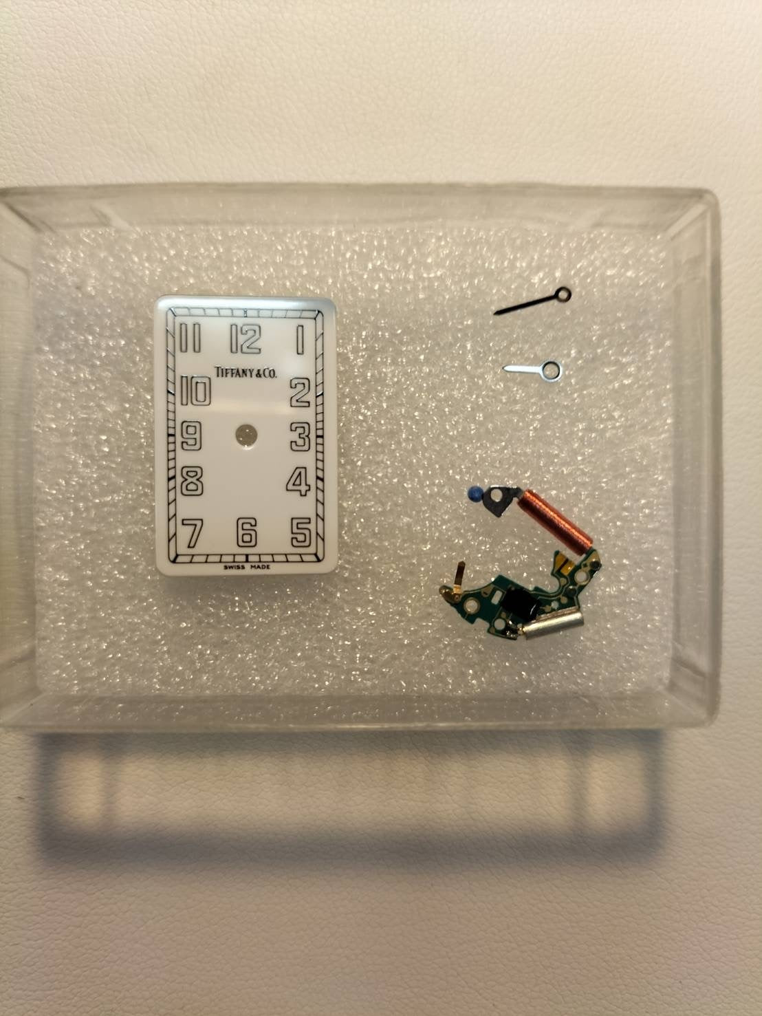ティファニー クラシックスクエア レクタンギュラ― 525.1027 クォーツ Cal.901.001  SS 純正革ベルト 純正尾錠（SS） ホワイトアラビア文字盤 箱 オーバーホール済み