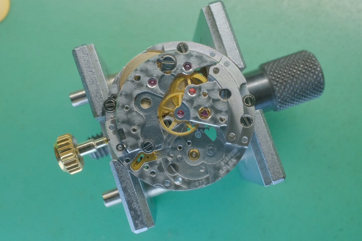 Rolex Lady-Datejust 69173 Automatic Caliber 2135 Stainless Steel/Yellow Gold White Shantung Dial W Serial Number (1994-1995) 1 Link Tag Overhauled