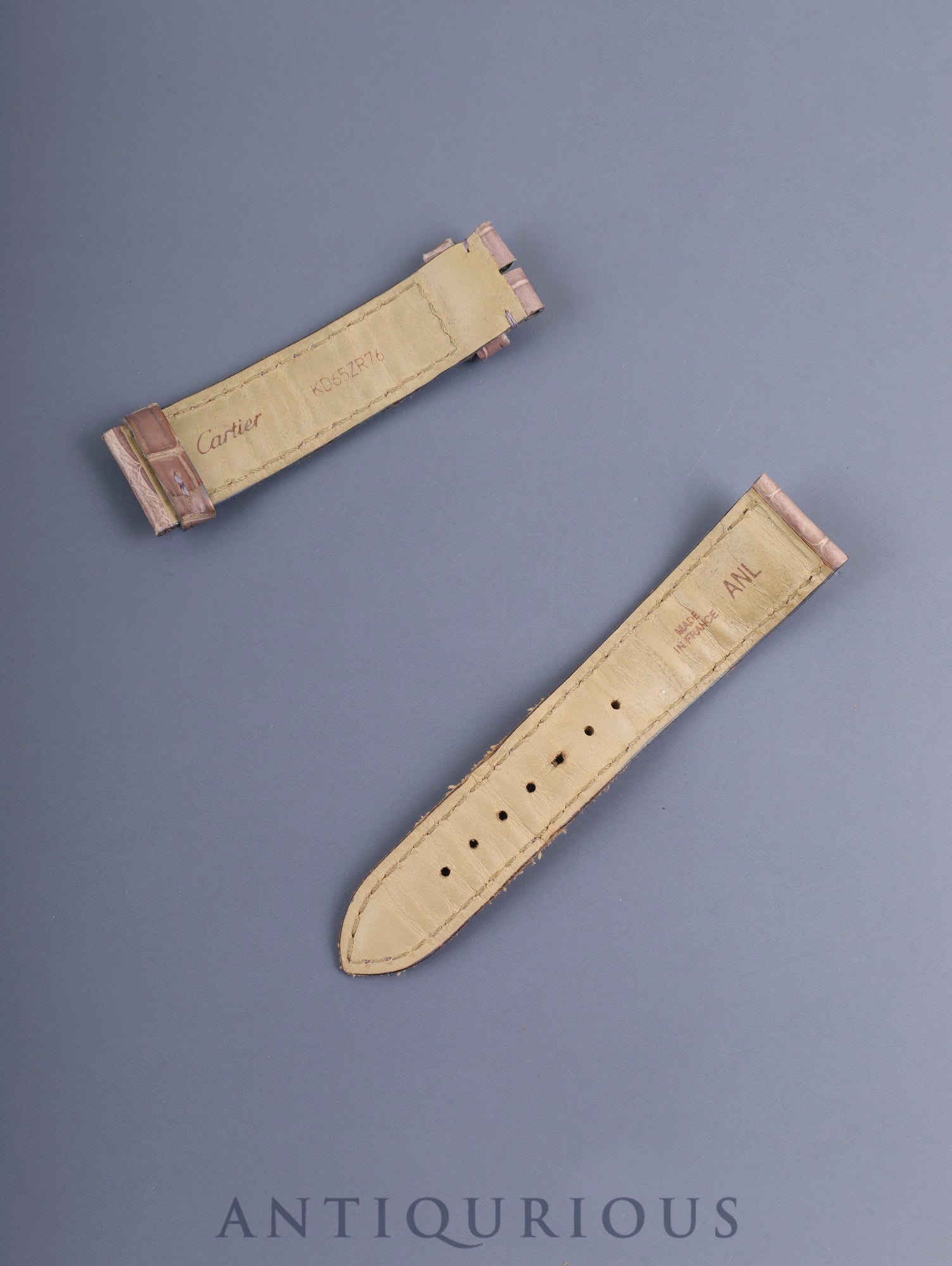 カルティエ タンク バスキュラント MM W1011258 / 2405 クォーツ Cal.059 SS 革 純正ピンバックル（SS）ホワイトローマン文字盤（SWISS MADE表記） 純正レザーベルト付き オーバーホール済み