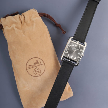 エルメス ケープコッド CC1.810 クォーツ SS 革 純正尾錠（SS）グレーアラビア文字盤 保存袋 オーバーホール済み