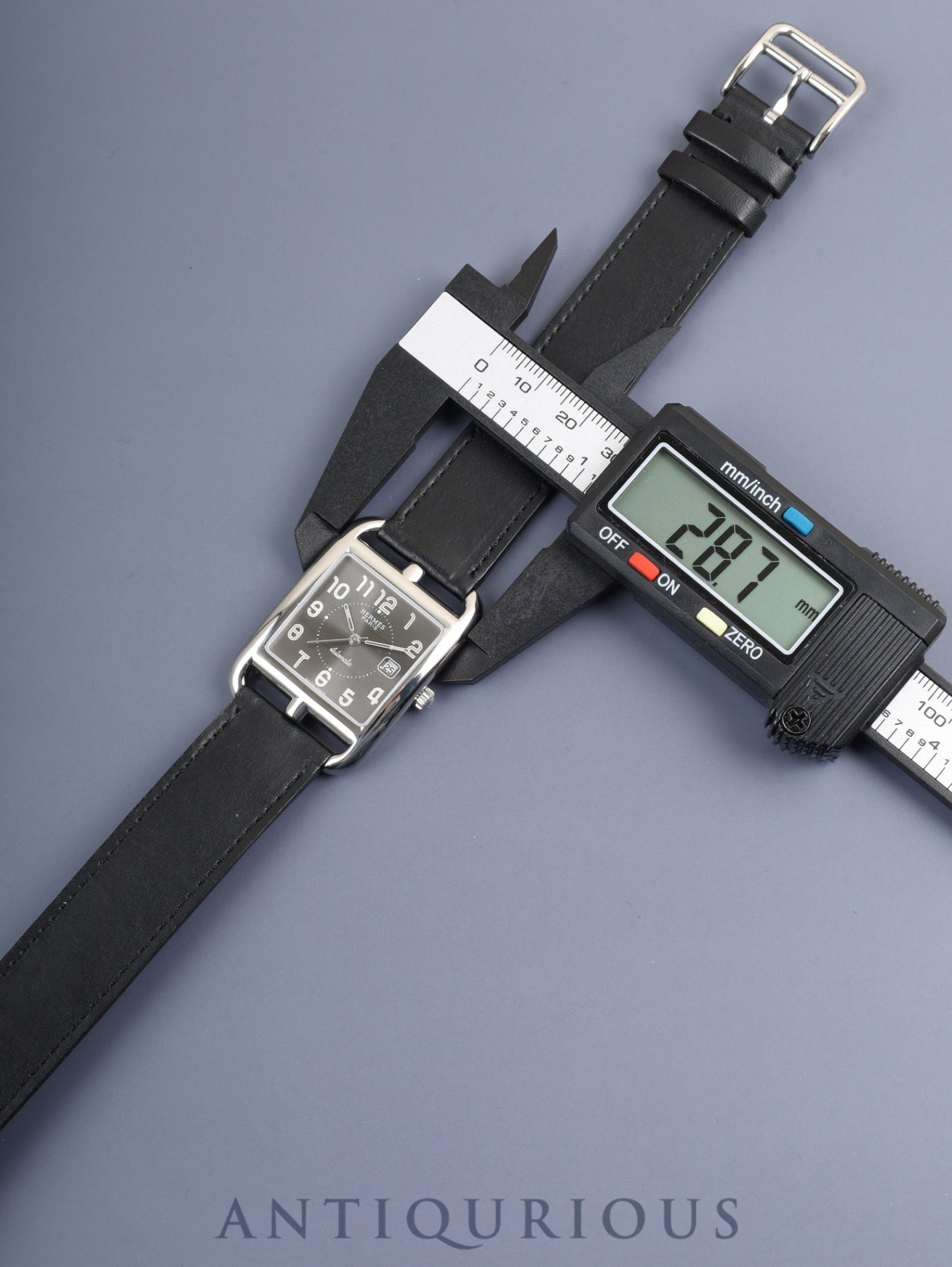 Hermes capecod エルメス　ケープコッド　マルジェラ CC1.710 エルメス ケープコッド CC1.710 グレー ユニセックス 時計 【中古