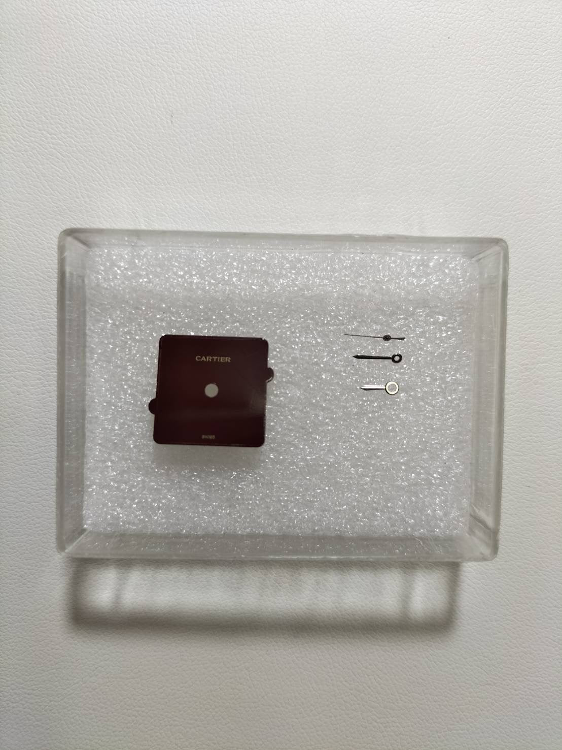 カルティエ サントス カレ SM 0901 自動巻き SS SS ガーネットダイアル ボルドー文字盤（SWISS表記） オーバーホール済み