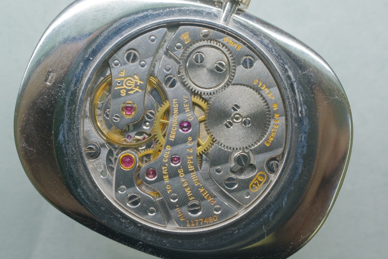 パテック・フィリップ ゴールデンエリプス 3577/1 手巻き Cal.175 750WG 750WG ブルー文字盤（σ・SWISS・σ表記）保証書ケース 冊子 保証書（1976年） 修理保証書（1988年） 原産地証明書兼保証書 オーバーホール済み