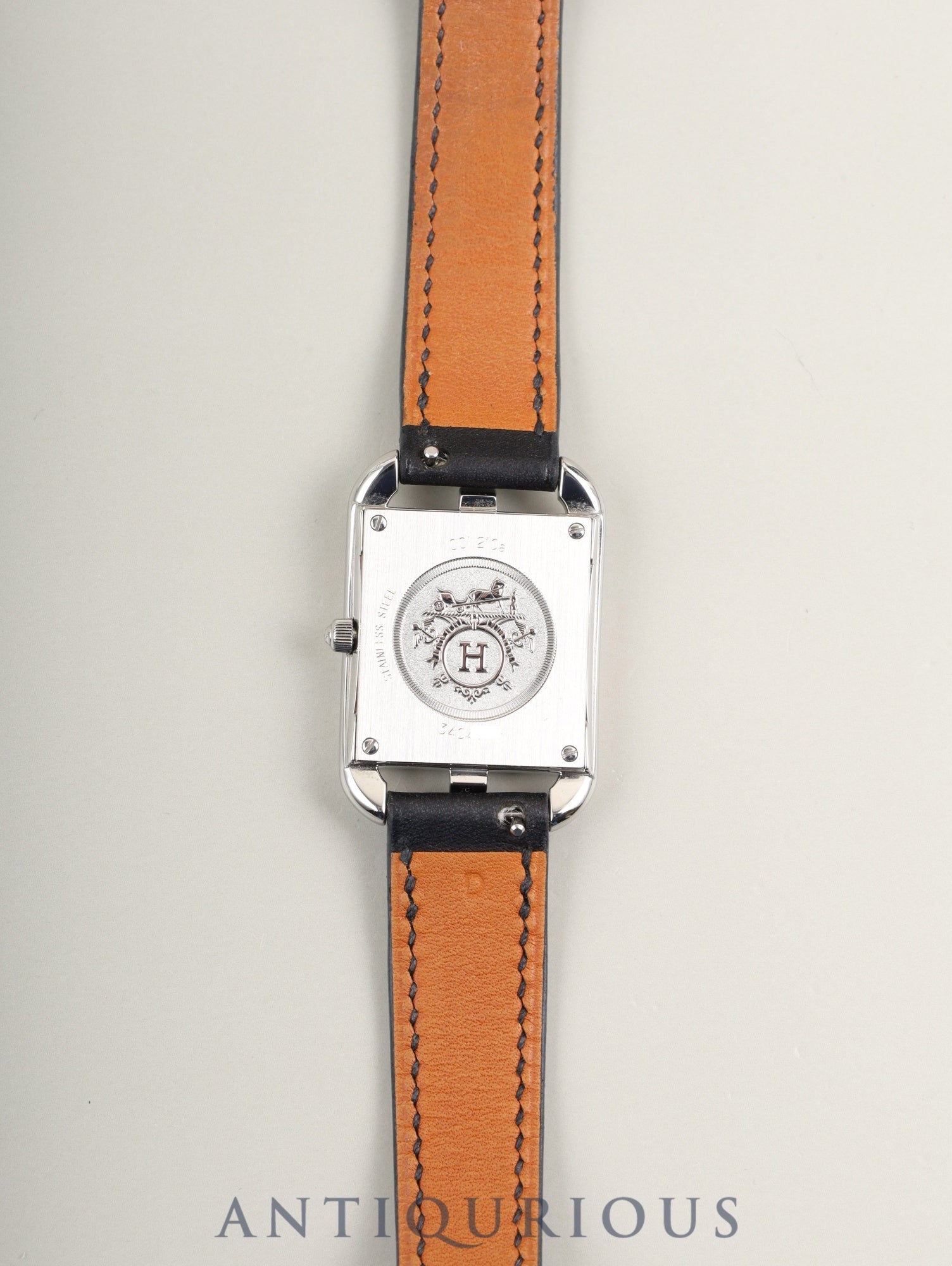 エルメス ケープコッド CC1.210a クォーツ Cal.976.001 SS 純正革ベルト（D刻印：2019年）純正ピンバックル（SS）ホワイトアラビア文字盤 箱 冊子 保証書（個人名記載あり）オーバーホール済み