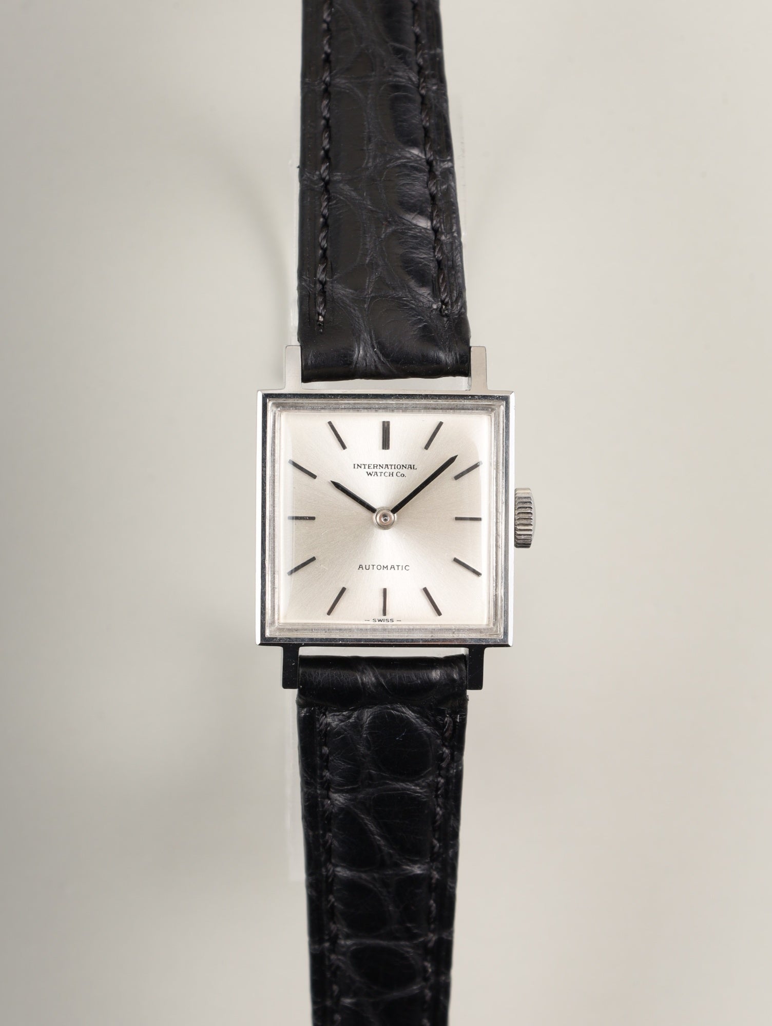 IWC オールドインター スクエア R2305 自動巻き Cal.44 SS 革 純正ピンバックル（SS）シルバー文字盤 オーバーホール済み アイダブリュシー