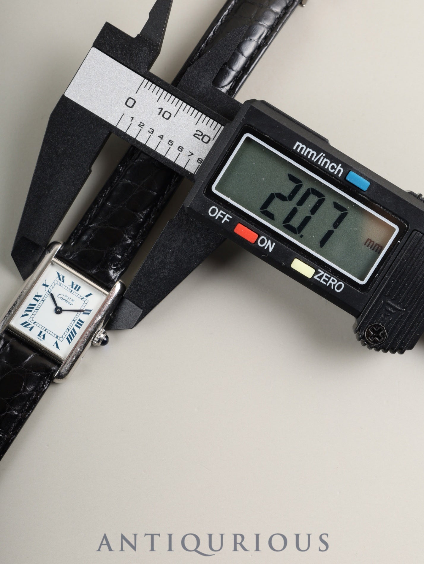 カルティエ マストタンク SM 6057002 クォーツ Cal.- SV925 革 純正Dバックル（SS）ホワイトローマン文字盤 （SWISS表記）カルティエブティックにてコンプリートサービス済み