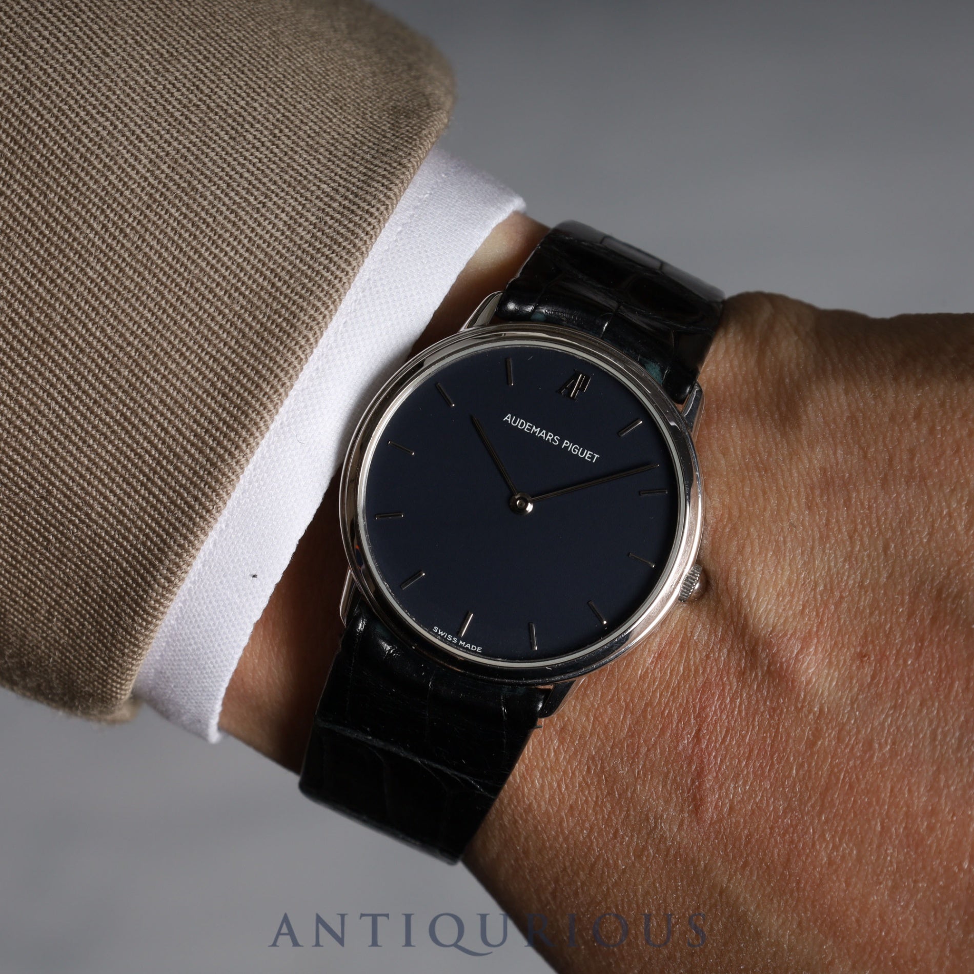 Audemars Piguet Extra Flat Quartz Cal.2612 WG Leather Genuine Buckle (750) Midnight Blue Dial 31.0mm