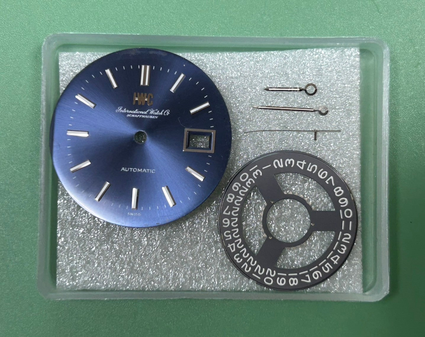 IWC オールドインター シャウハウゼン TVスクリーン 1872 自動巻き Cal.8541B SS 革 社外尾錠（SS） ブルー文字盤 オーバーホール済み アイダブリュシー