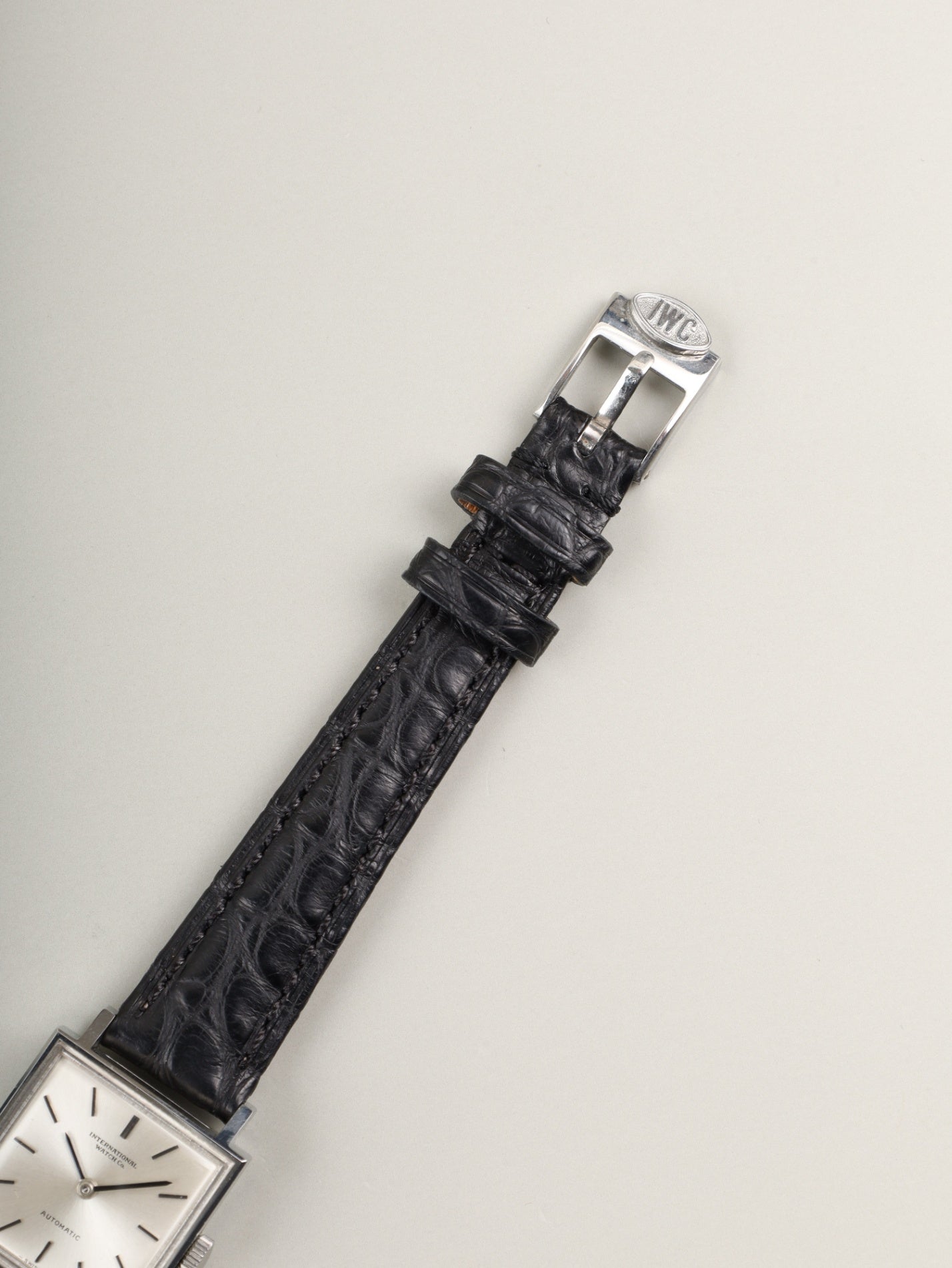 IWC オールドインター スクエア R2305 自動巻き Cal.44 SS 革 純正ピンバックル（SS）シルバー文字盤 オーバーホール済み アイダブリュシー