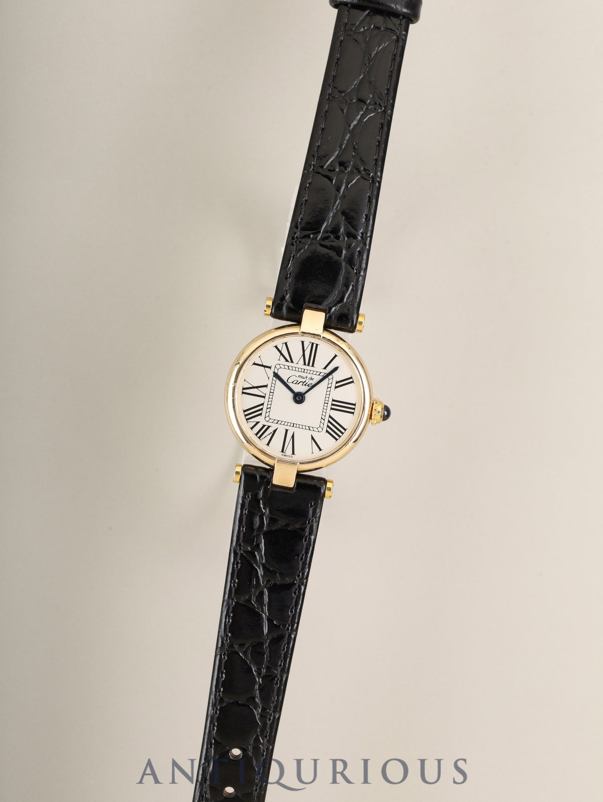 Cartier Must Vendôme VLC SM W1005354 / 590004, Quartz Cal.90, Sterling Silver (SV925) case, leather strap with original gold-plated (GP) pin buckle, opaline dial (SWISS signed), overhauled.