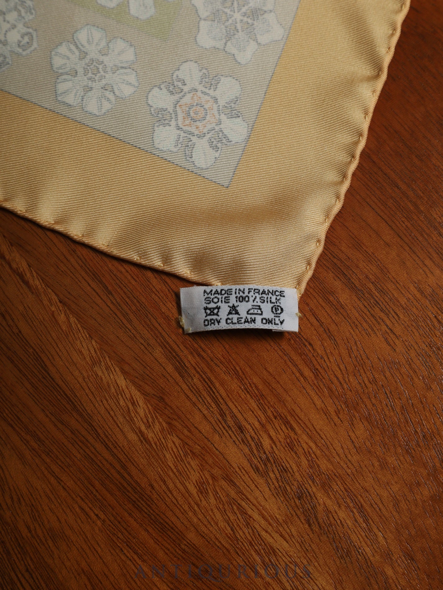 エルメス スカーフ カレ45 雪の結晶 SILK100% 箱 | 東京銀座の