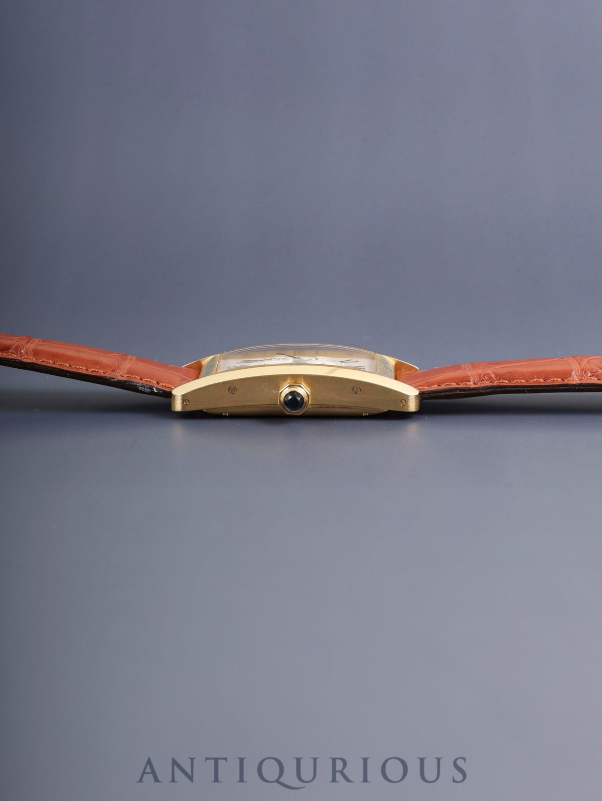 カルティエ タンクアメリカン MM W2603556 / 2483 自動巻き Cal.077 750YG 純正革ベルト 純正ピンバックル（750YG）ホワイトローマン文字盤（SWISS MADE表記） 冊子 純正レザーベルト付き オーバーホール済み