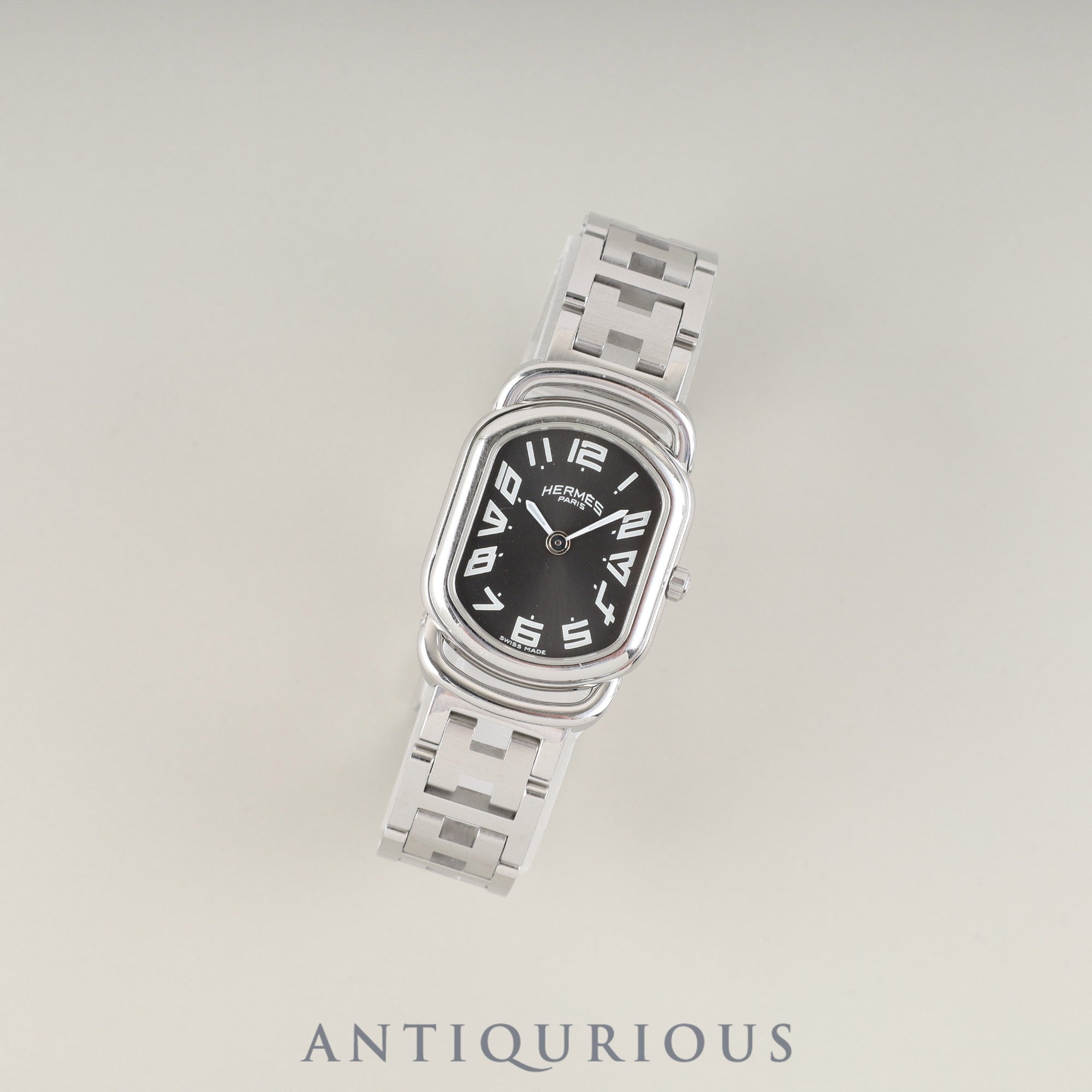 HERMES ラリー　腕時計クォーツ　ゴールド/シルバー　ヴィンテージ HERMES エルメス レディース腕時計 ラリー クオーツ シルバー