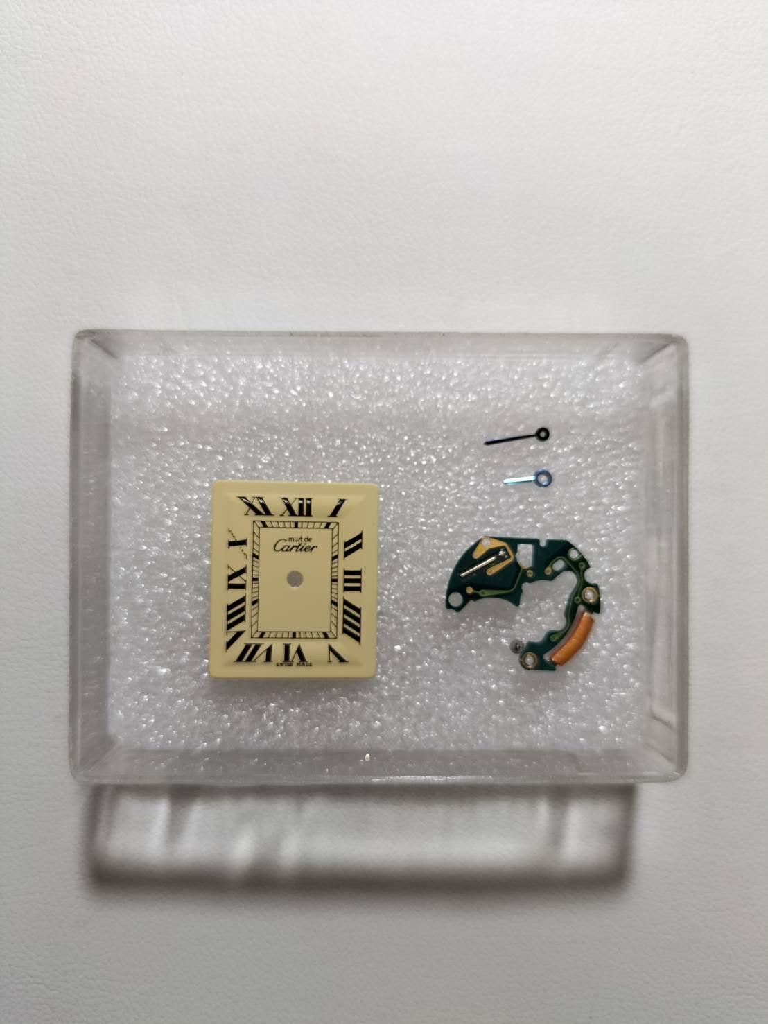 カルティエ マストタンク MM W1017354 / 2415 クォーツ Cal.057 SV925 革 純正Dバックル（GP） アイボリーローマン文字盤（SWISS MADE表記 ）オーバーホール済み