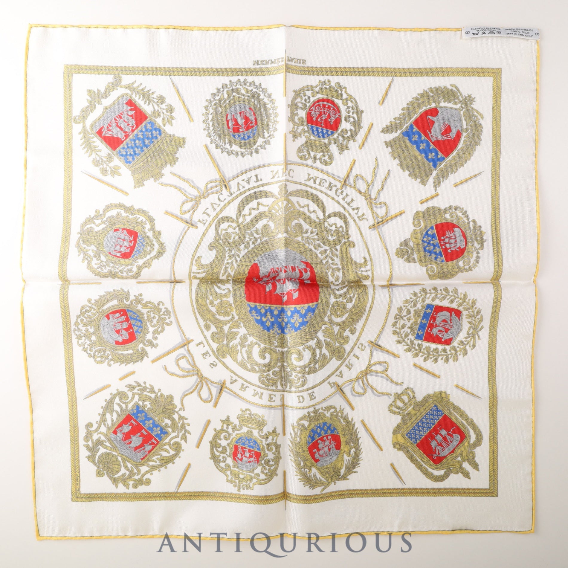 Hermes scarf Carré 45 Paris coat of arms A weapon that will never sink, even if it floats 100% SILK