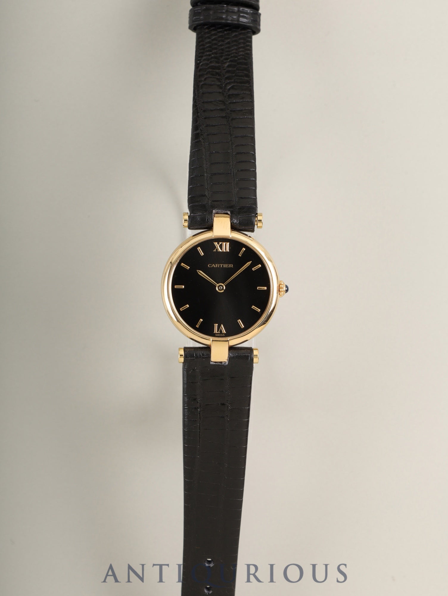カルティエ ヴァンドーム ルイ カルティエ VLC SM W1523656 / 1273 クォーツ Cal.81 750YG 革 純正ピンバックル（750YG）ブラック2点ローマン文字盤（SWISS表記） オーバーホール済み