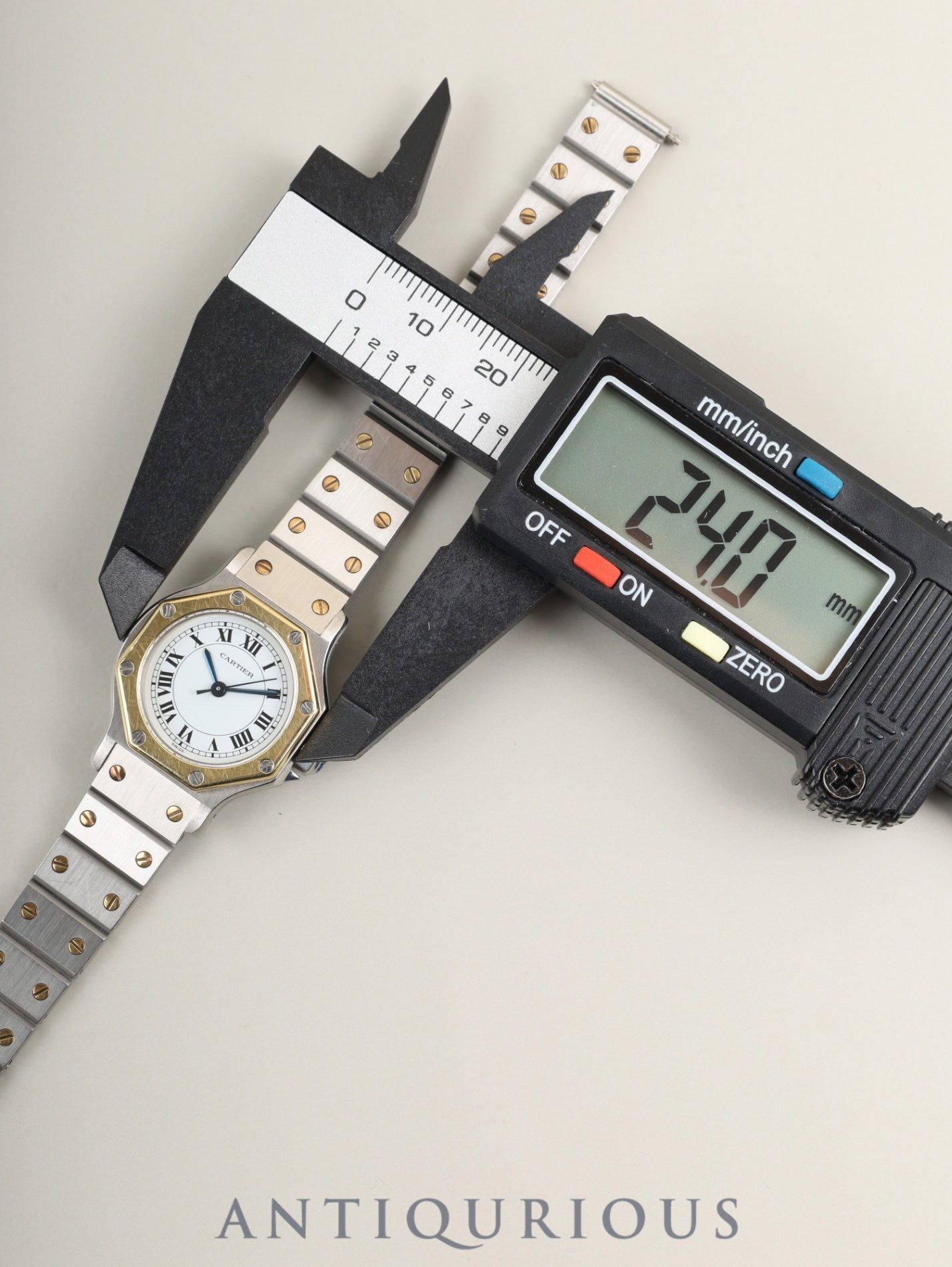 カルティエ サントス オクタゴン SM 0907 自動巻き Cal.2670 SS/YG SS/YG ホワイトローマン文字盤 箱 冊子 オーバーホール済み