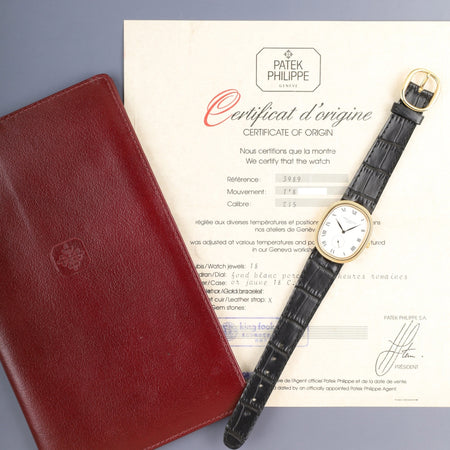 Patek Philippe Golden Ellipse 3989 Manual winding Cal.215 750YG leather strap Original pin buckle (750YG) White Roman dial Box, booklets, guarantee (1989) Overhauled