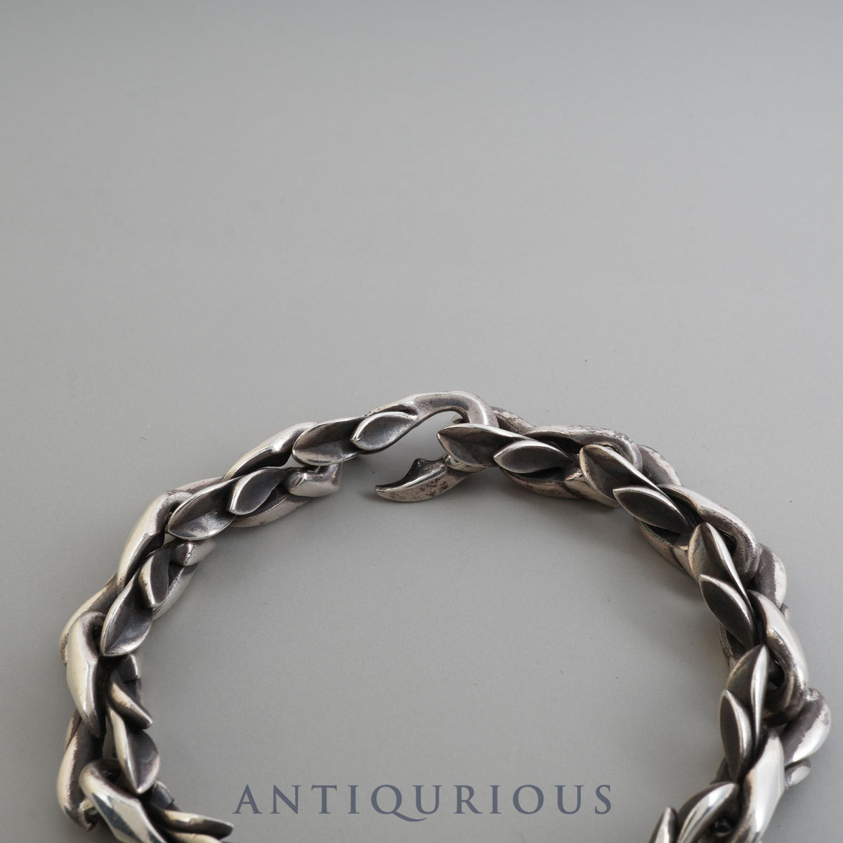 Bloody Mary Bracelet Glory