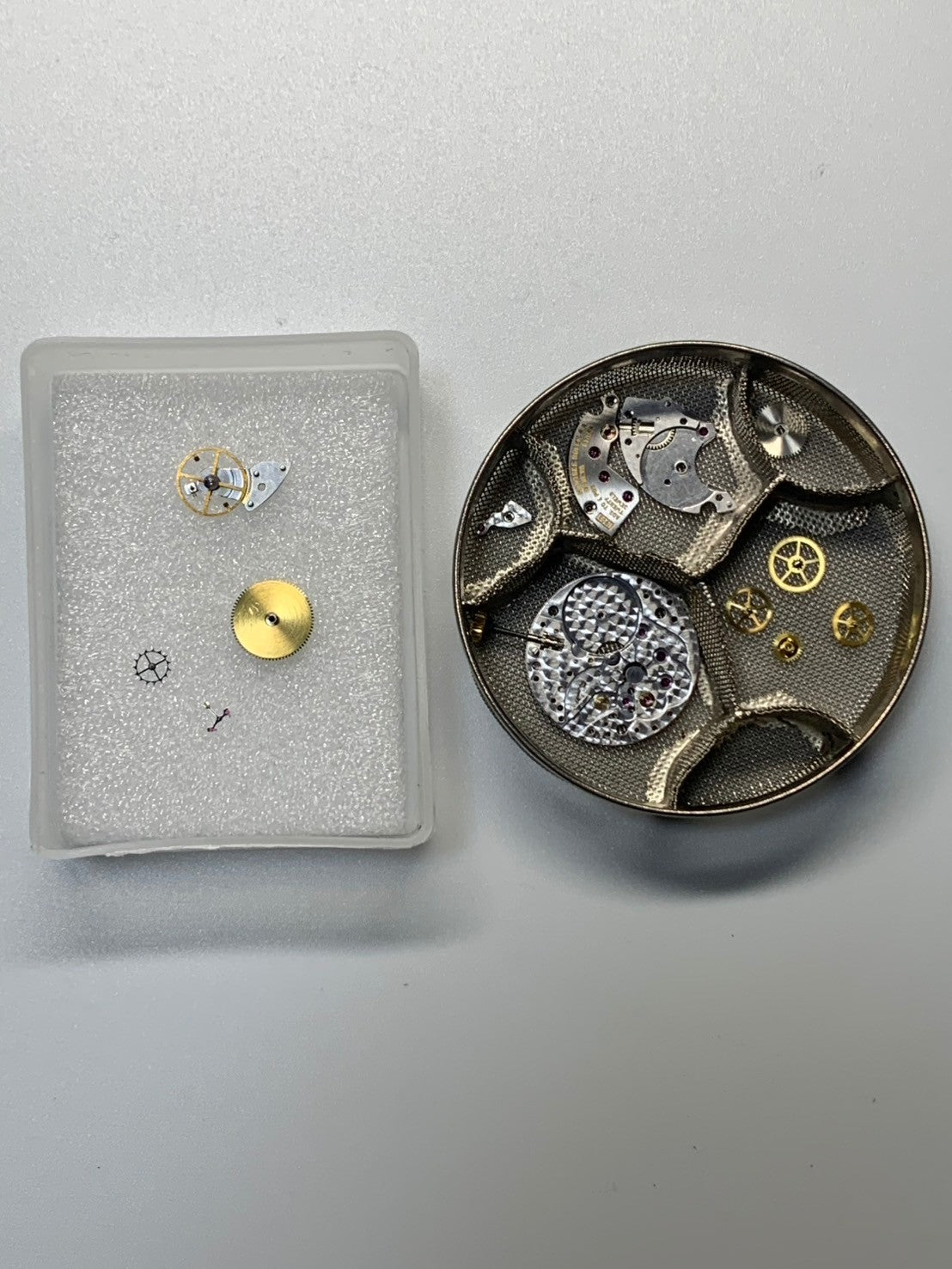 ロレックス チェリーニ 4112/8 手巻き Cal.1602 750YG 革 純正ピンバックル（750YG）シャンパン文字盤（SWISS表記 / 11Pダイヤ）W番台（1994年～1995年）箱 保証書（1999年） 冊子 カードケース ビニールケース クロス タグ オーバーホール済み