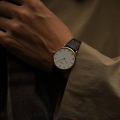 Piaget Round 9035N Manual Winding Cal.9P2 750 Leather Strap with Genuine GP Buckle, White Dial, 32mm, Warranty Card, Overhauled