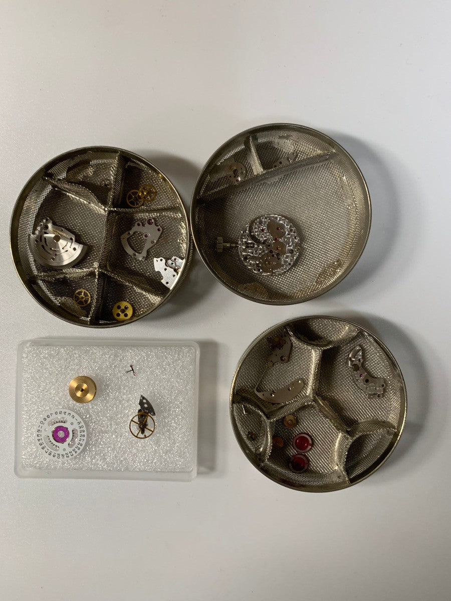 ロレックス デイトジャスト 69174 レディ 自動巻き  Cal.2135 SS/WG SS シルバー文字盤 N番（1991年） オーバーホール済み