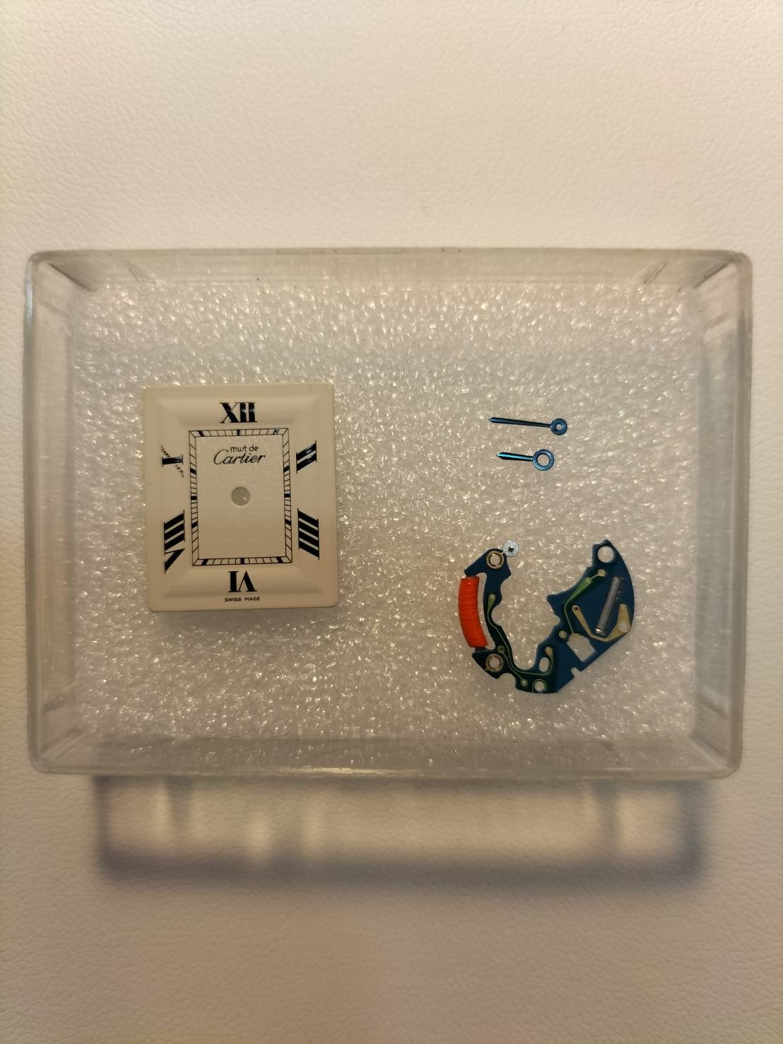 カルティエ マストタンク MM W1013654 / 2415 クォーツ Cal.057 SV925 革 純正Dバックル（GP） ホワイト飛びローマン文字盤（SWISS MADE表記）箱 オーバーホール済み