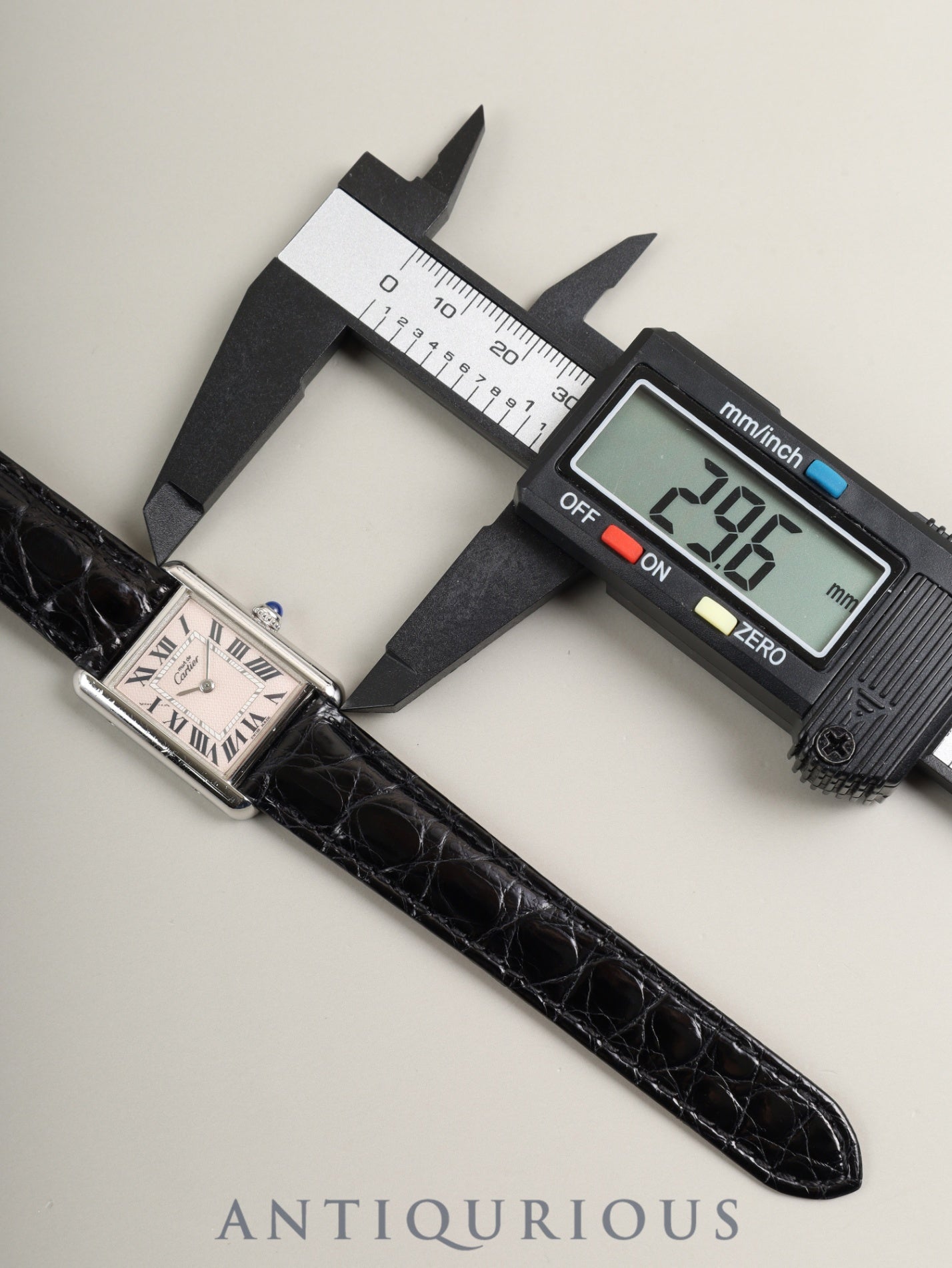 カルティエ マストタンク MM W1016130 / 2416 クォーツ Cal.057 SV925 革 純正Dバックル（SS）ピンクローマン文字盤 （SWISS MADE表記 / クリスマス限定） 箱 冊子 保証書 オーバーホール済み