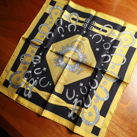 エルメス スカーフ カレ45 Porte-Bonheur 幸運のお守り SILK100% タグ