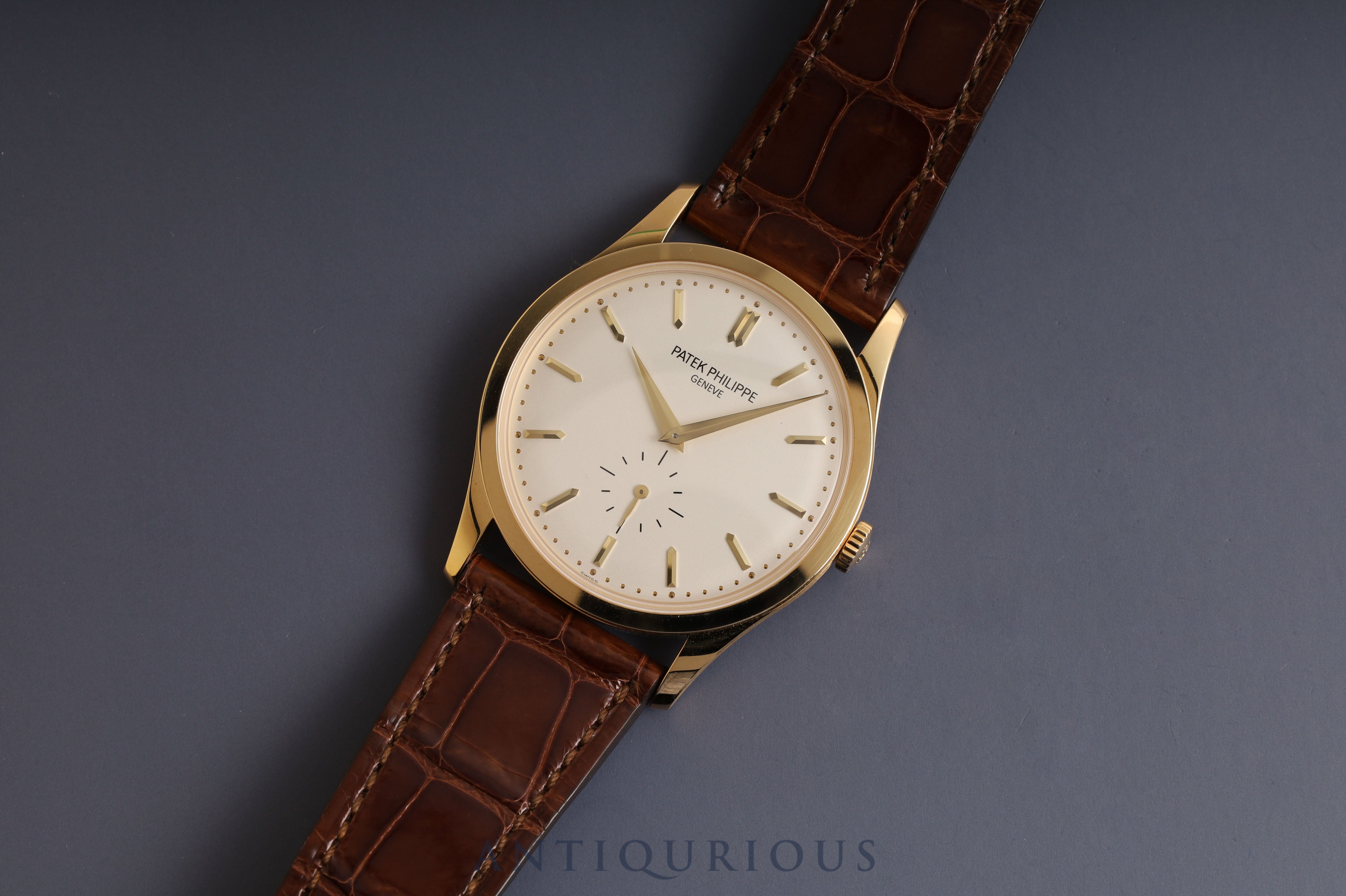 Patek Philippe Calatrava 5196J-001