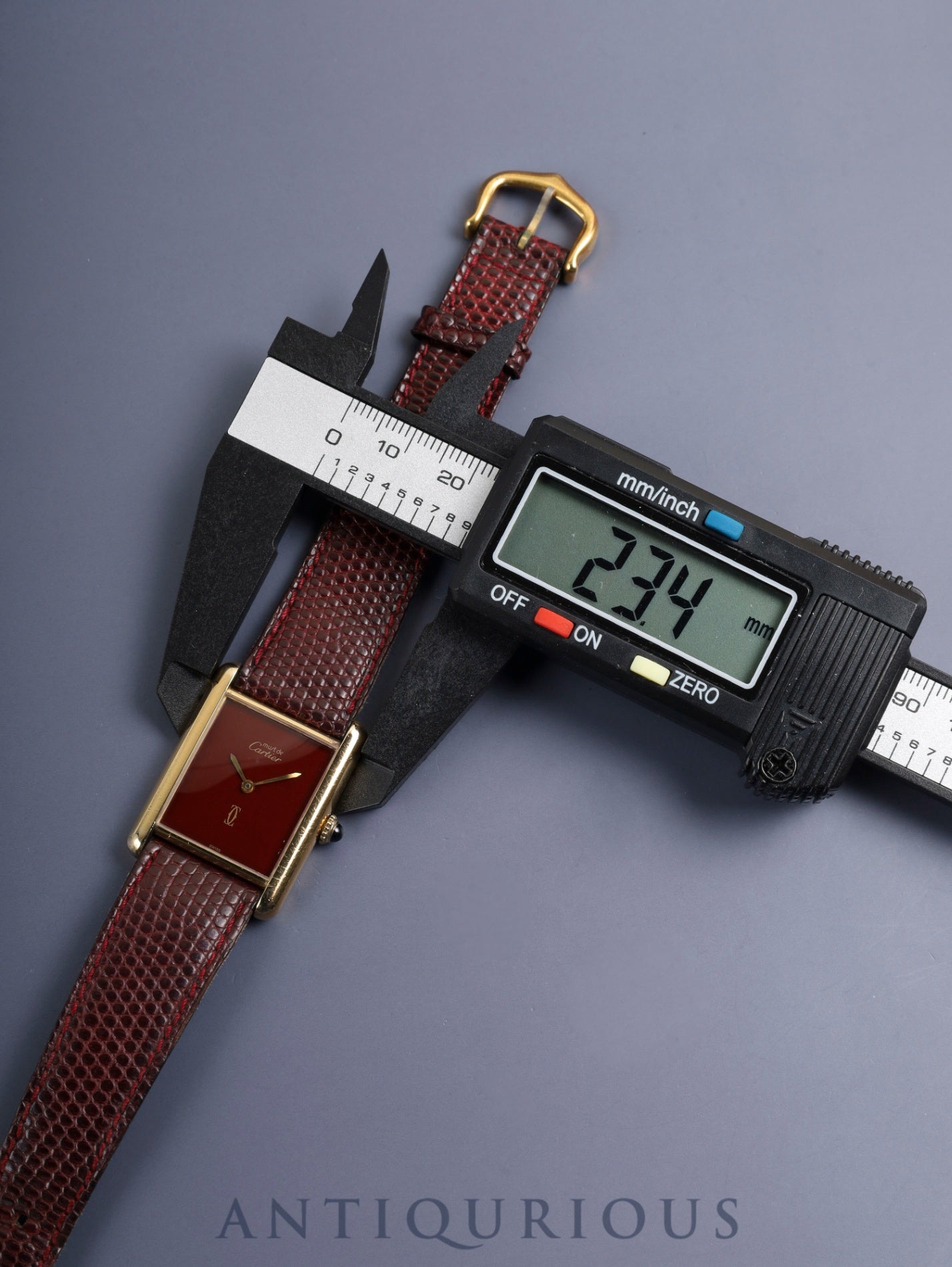 Cartier Must Tank LM, manual winding, Cal. 78-1, SV925, original leather strap, original pin buckle (GP), garnet dial, Bordeaux dial (SWISS marking), recently overhauled.