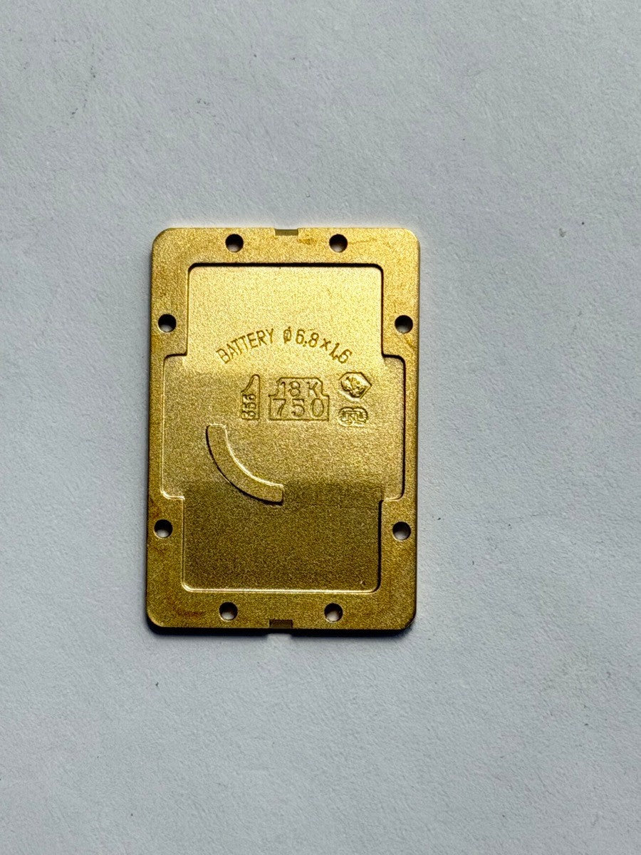 カルティエ タンクアメリカン SM W2601556 / 1710  クォーツ Cal.157 750YG 革 純正ピンバックル（750YG）ホワイトローマン文字盤（SWISS表記） 箱 冊子 保証書（1999年）カルティエブティックにてコンプリートサービス歴（日付記載無し）オーバーホール済み