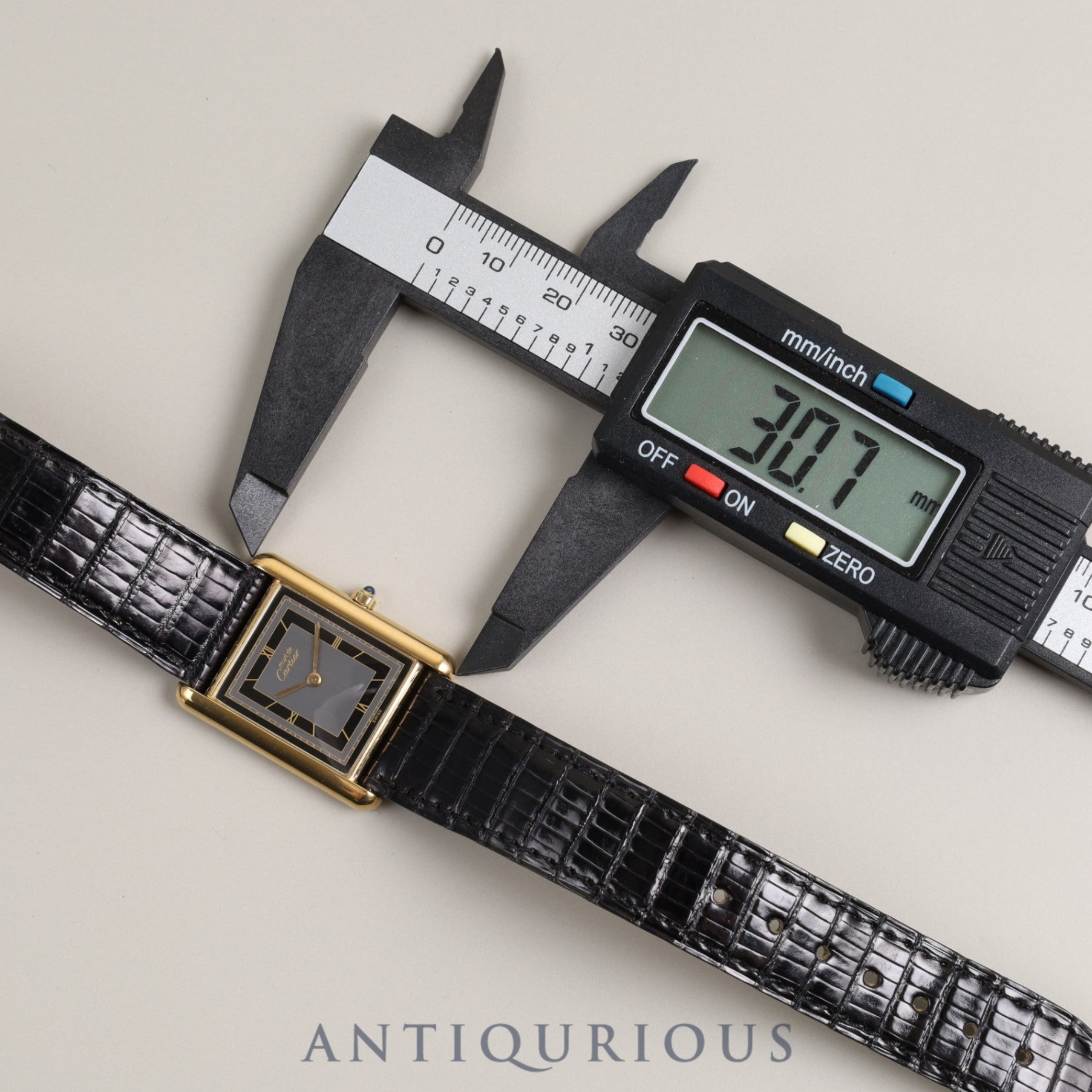 CARTIER Must Tank LM QZ Cal.81 SV925 Genuine belt Genuine buckle (GP) Grey Roman dial Box Warranty (1986)