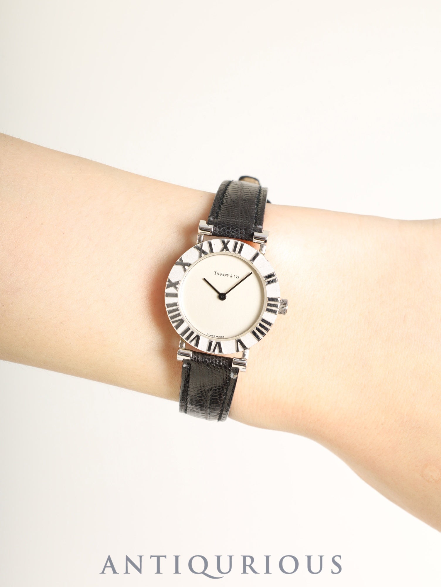 ティファニー アトラス SV CASE L0640 クォーツ Cal.976.001 SV925 純正革ベルト 純正尾錠（SS） シルバー文字盤 箱 オーバーホール済み