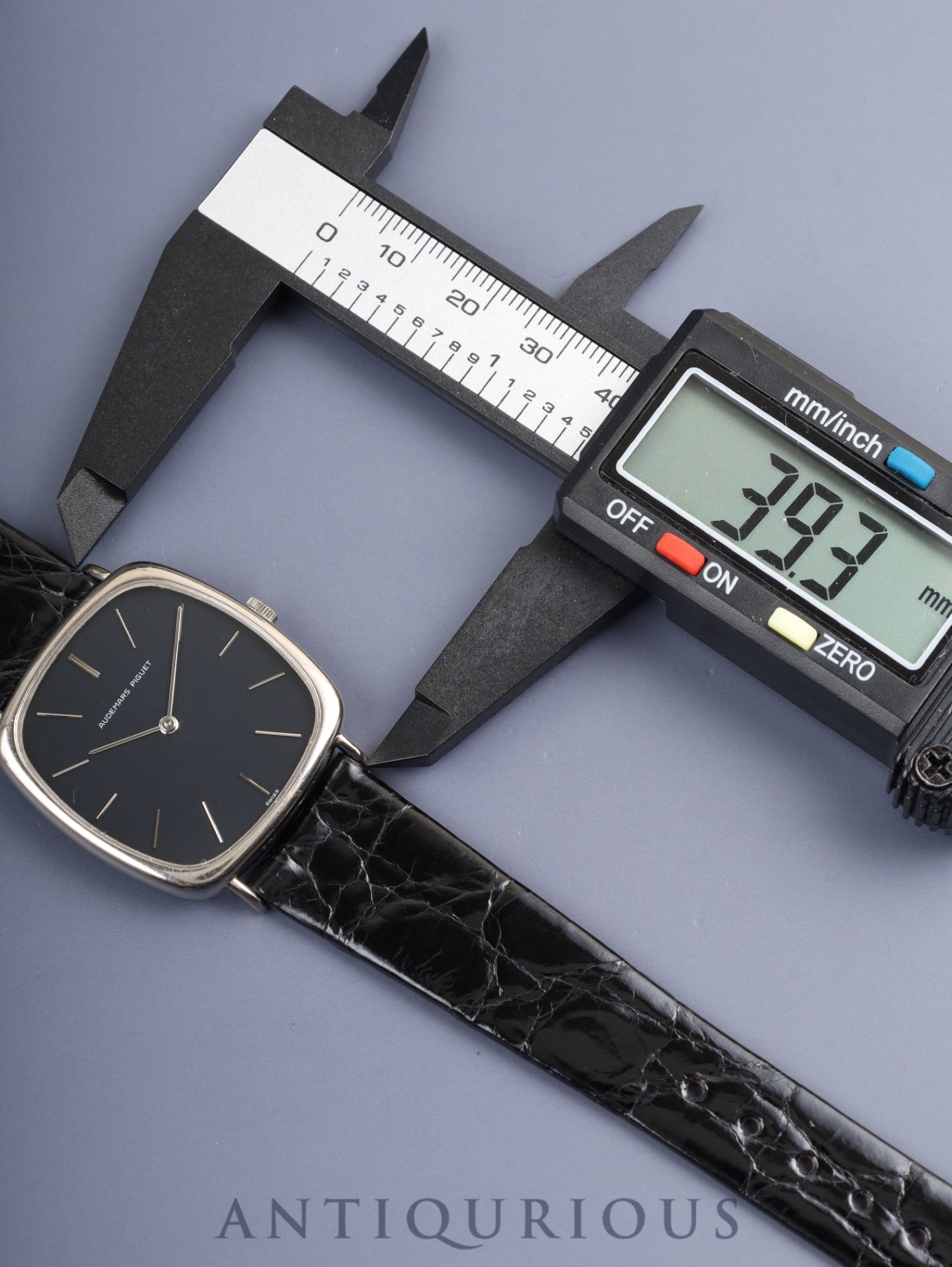 オーデマ・ピゲ スクエアケース 5410 手巻 Cal.2001/1A 750WG 革 純正ピンバックル（750WG）ネイビー文字盤 ケース 保証書（1976年）オーバーホール済み