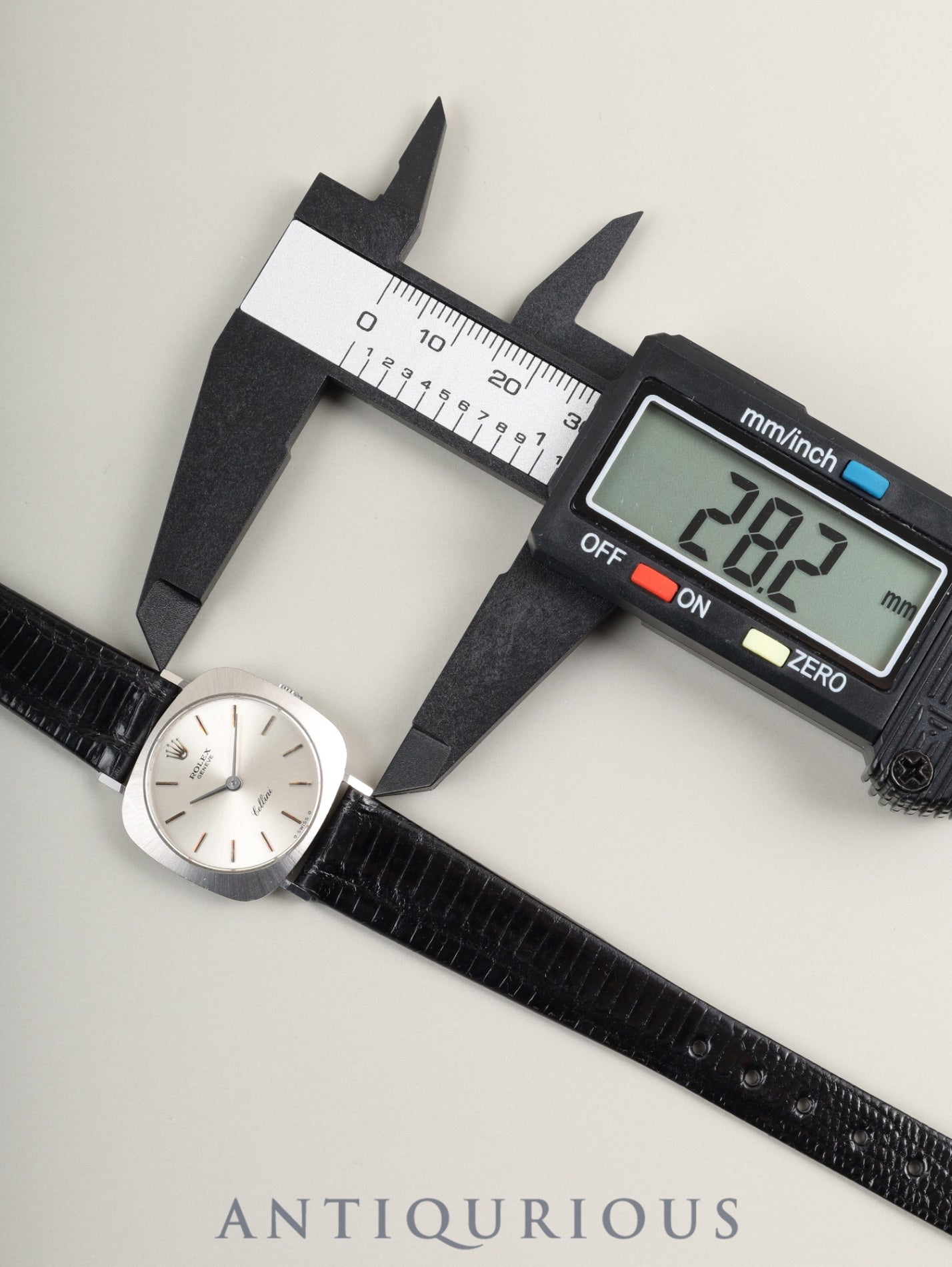 ロレックス チェリーニ 3747 手巻き Cal.1600 750 革 純正尾錠（GP） シルバー文字盤 31番台（1970年） オーバーホール済み