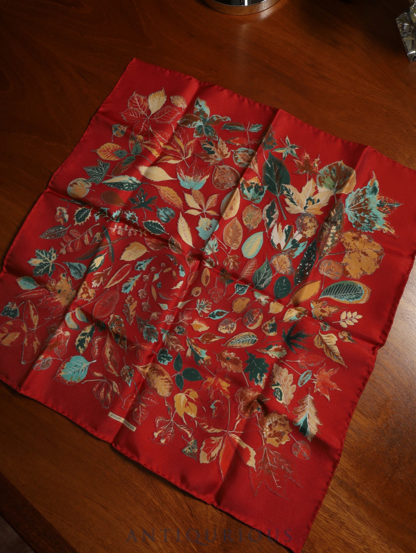 エルメス スカーフ カレ45 渦巻き SILK100%