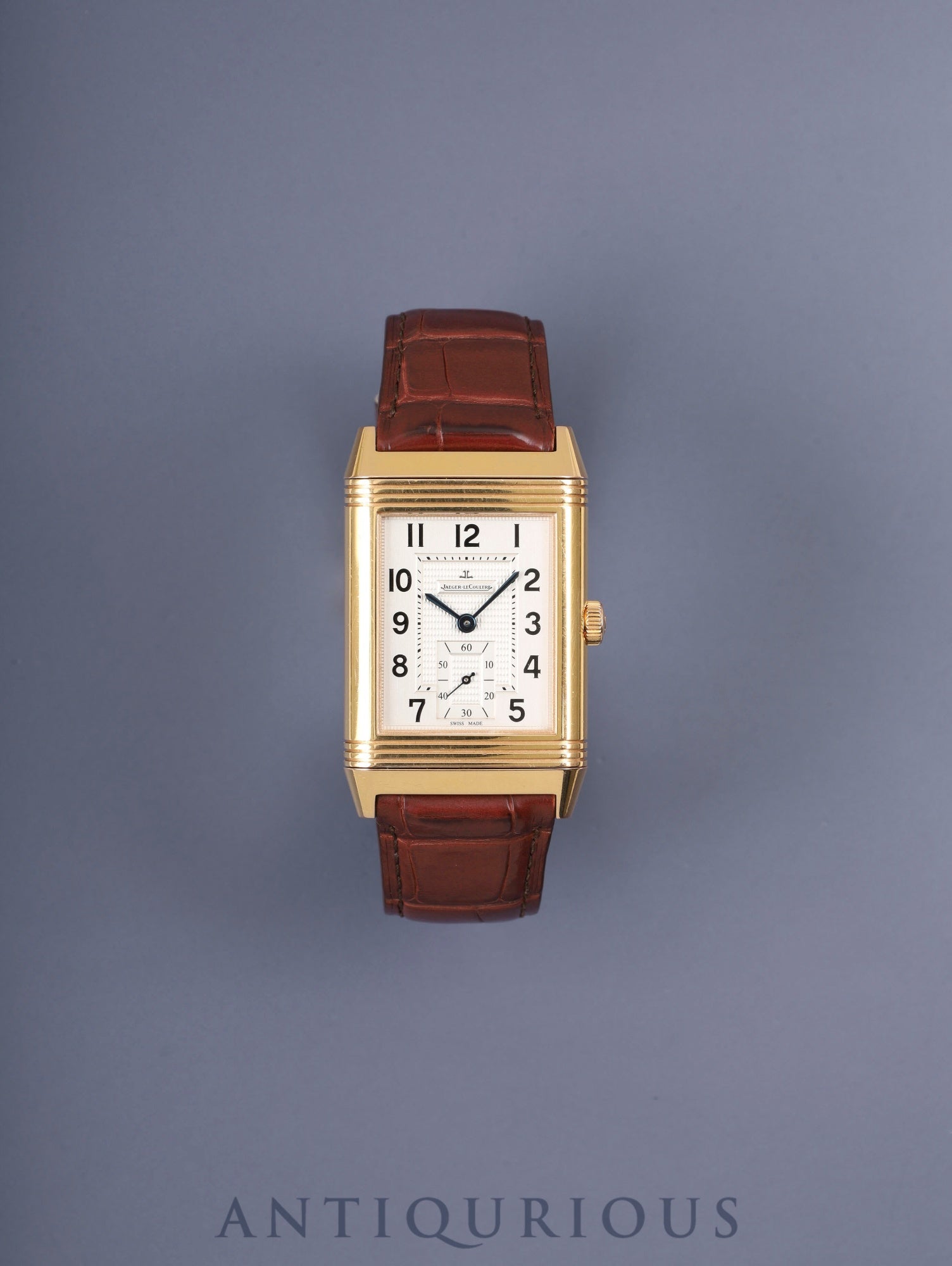 ジャガー・ルクルト グランド レベルソ 273.2.04 / Q3732420 手巻き Cal.976 750PG JEAN ROUSSEAU社革ベルト 純正バックル（750PG）シルバーアラビア文字盤 箱 冊子 保証書 タグ オーバーホール済み