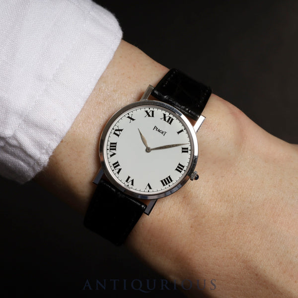 ピアジェ ラウンド 903 手巻き Cal.9P1 750 革 純正尾錠（750）ホワイトローマン文字盤 純正ベルト オーバーホール済み