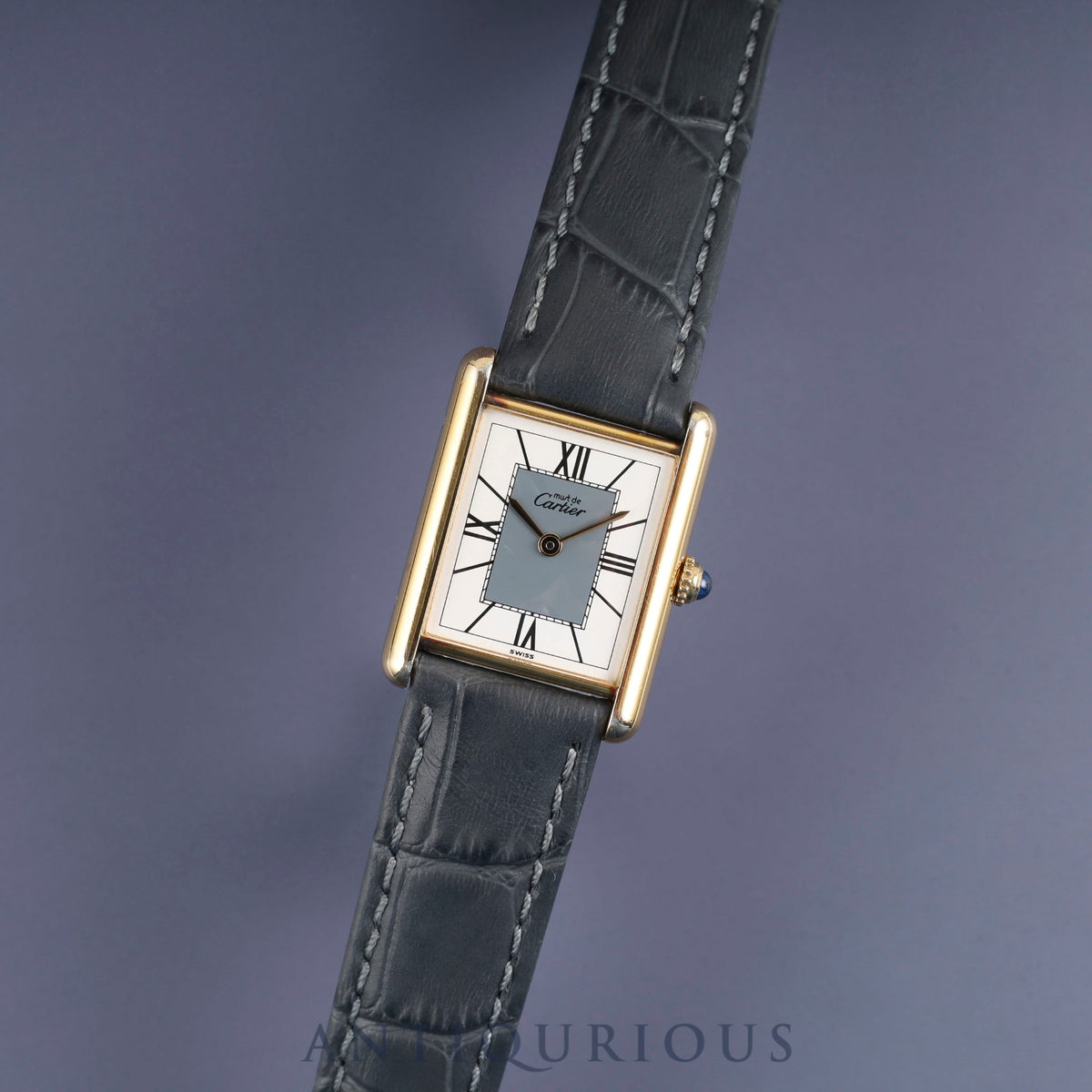 Cartier Must Tank LM 590005, quartz movement, SV925, leather, genuine pin buckle (GP), gray Roman numerals with a center jump (SWISS markings), fully serviced at a Cartier boutique.