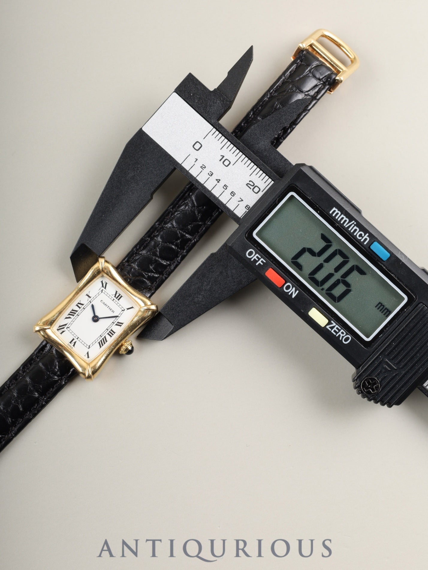 Cartier Bamboo Coussin Manual Winding Caliber 78-1 (ETA2512) AU750