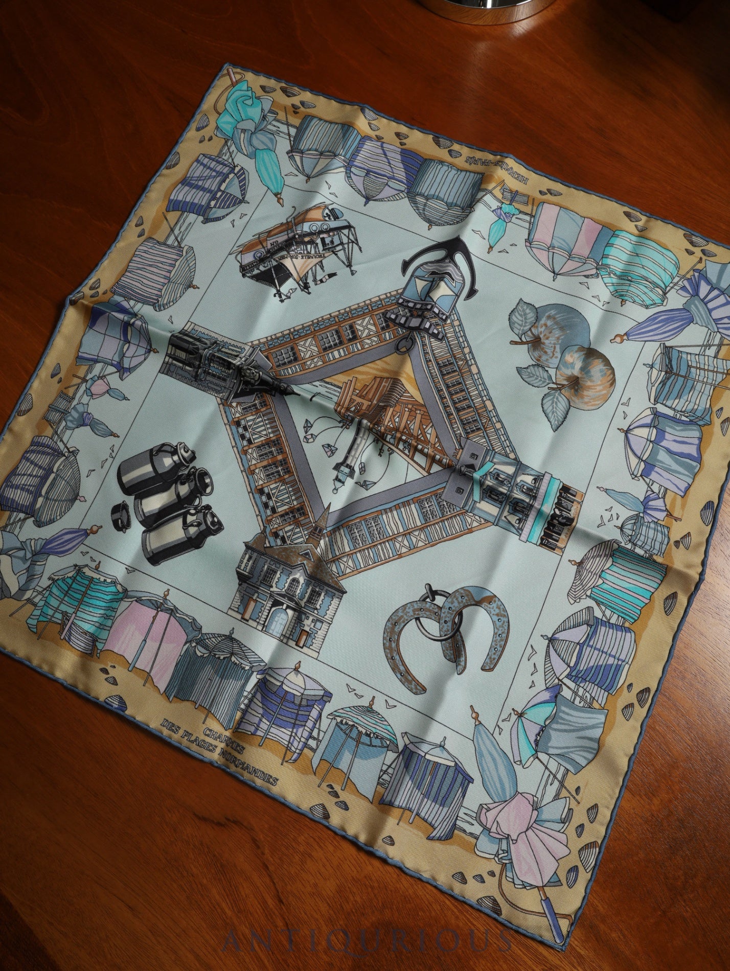 エルメス スカーフ カレ45 ノルマンディー海岸の魅力 SILK100% 箱