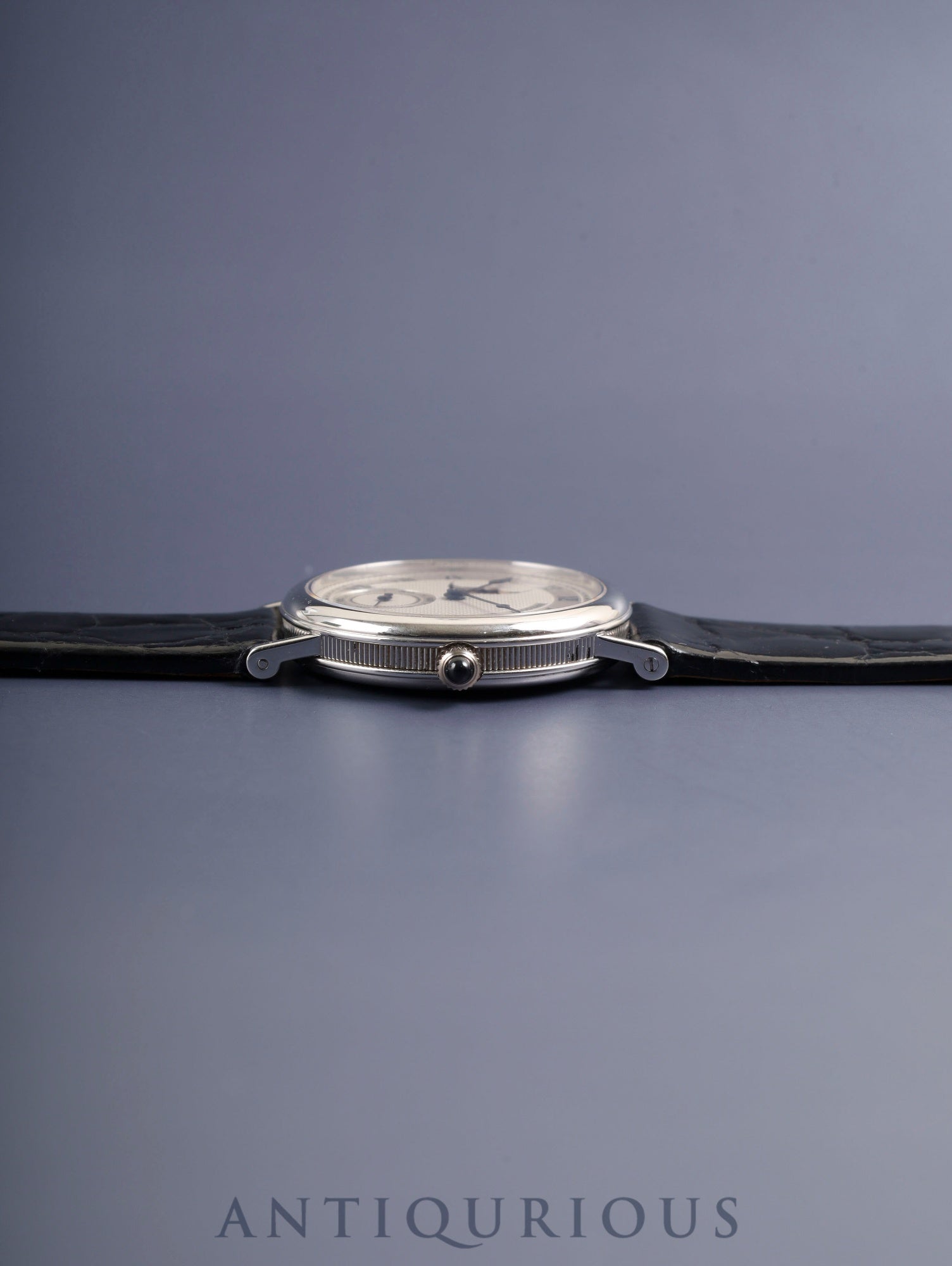 Breguet Crackle Moonphase 3280BB, manual winding, Cal. 818/4, 750WG, leather strap, original pin buckle (750WG), silver Roman numeral dial, box, recently overhauled.