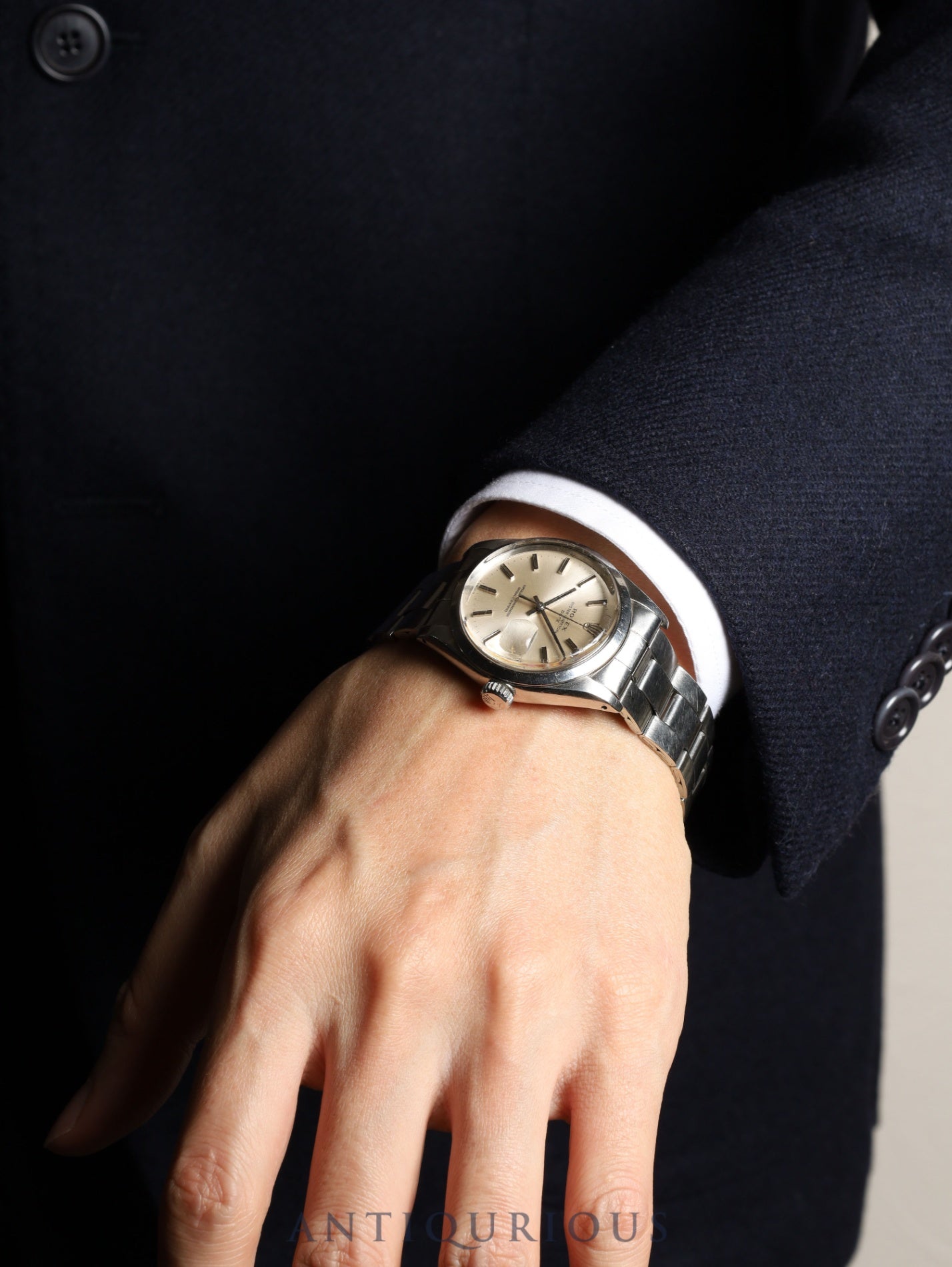 ロレックス オイスターパーペチュアルデイト 1500 自動巻き Cal.1570 SS SS シルバー文字盤 25番（1968年）クロノメーター証明書 冊子 オーバーホール済み