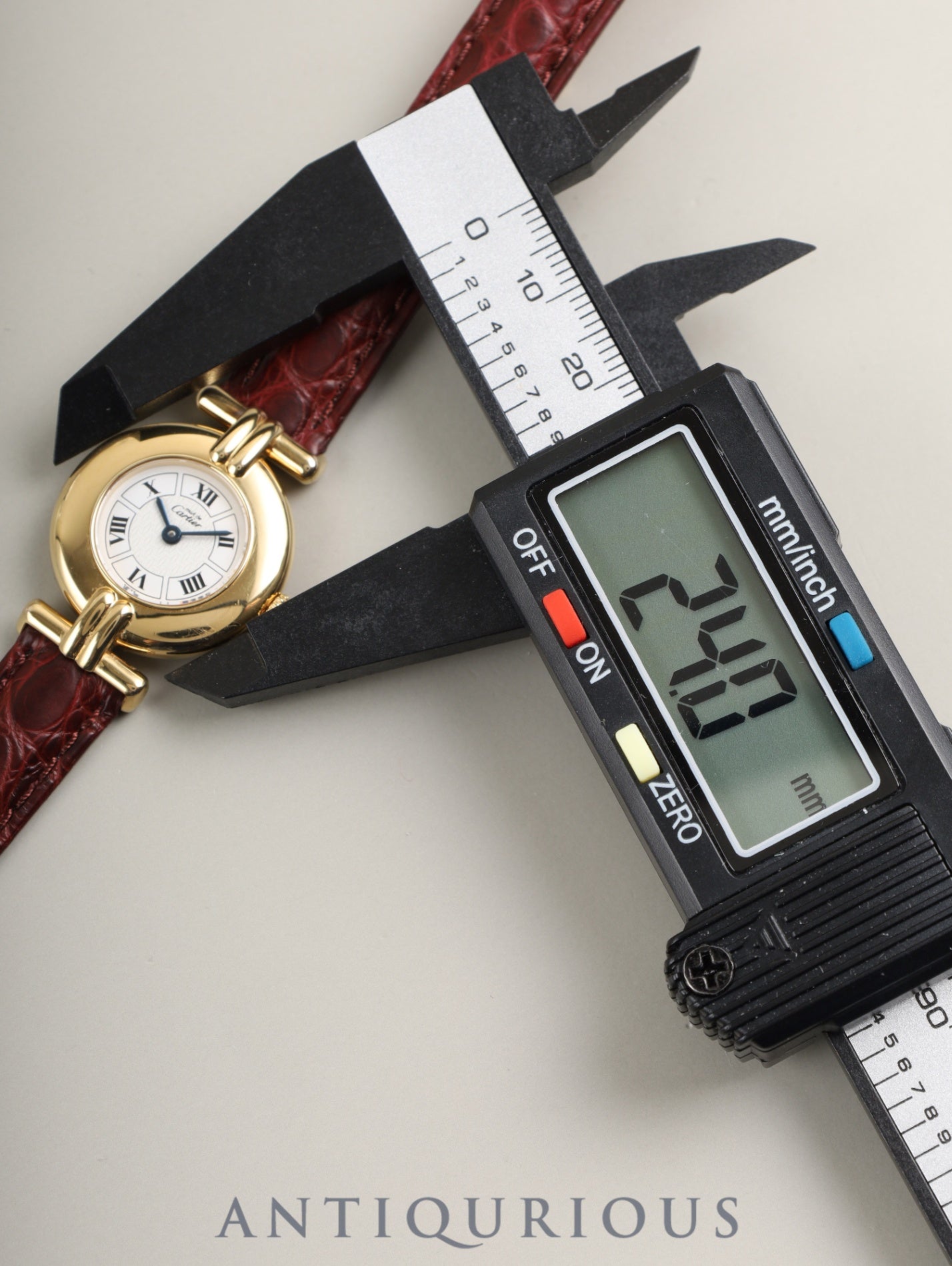 カルティエ マストコリゼ W1009954 / 1902 クォーツ Cal.90.06 SV925 革 純正Dバックル（GP） ホワイト飛びローマン文字盤 箱 冊子 保証書（1996年）オーバーホール済み