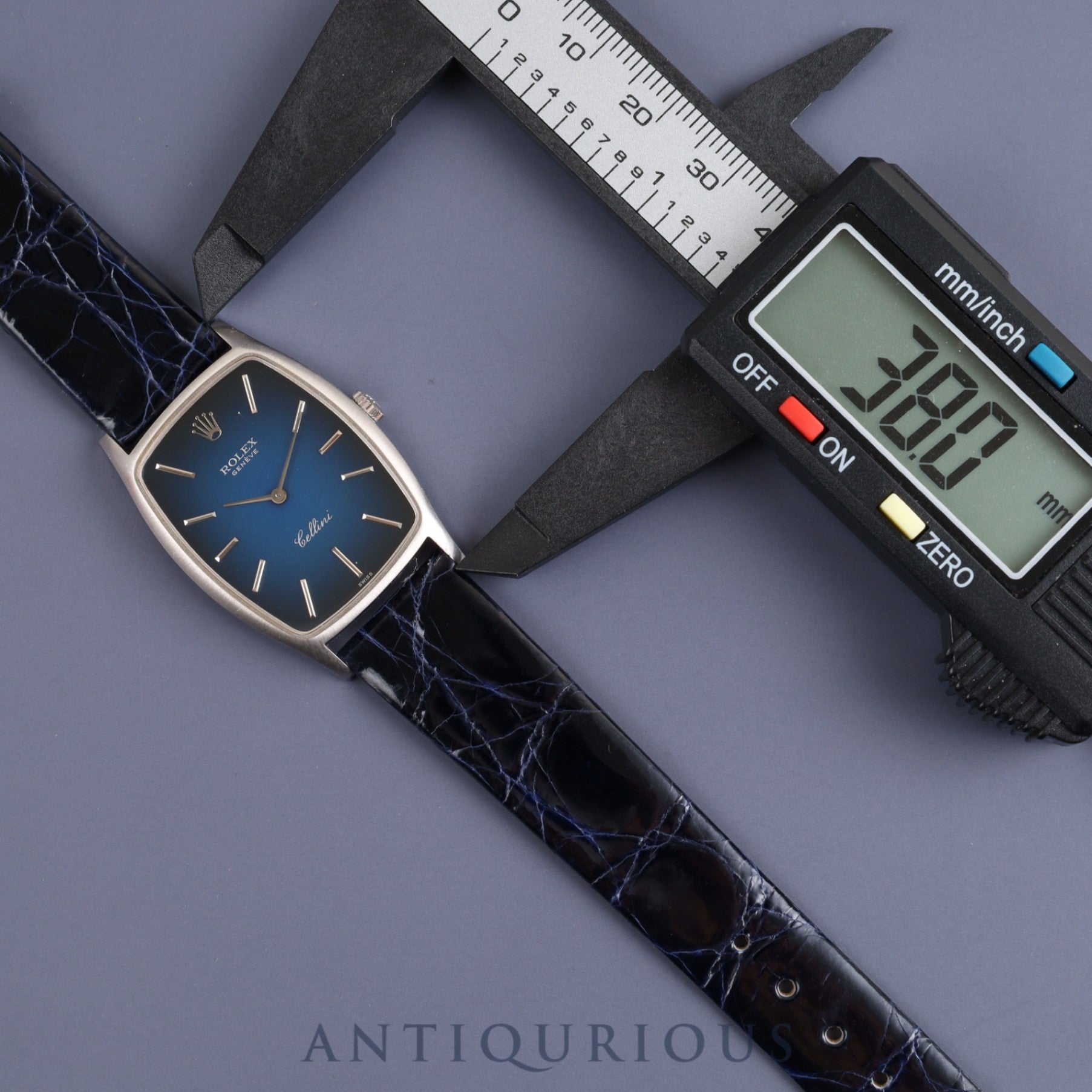 Rolex Cellini 3807 Manual winding Cal.1601 WG Leather Genuine buckle (SS) Blue gradient dial No. 69 (1980) Overhauled